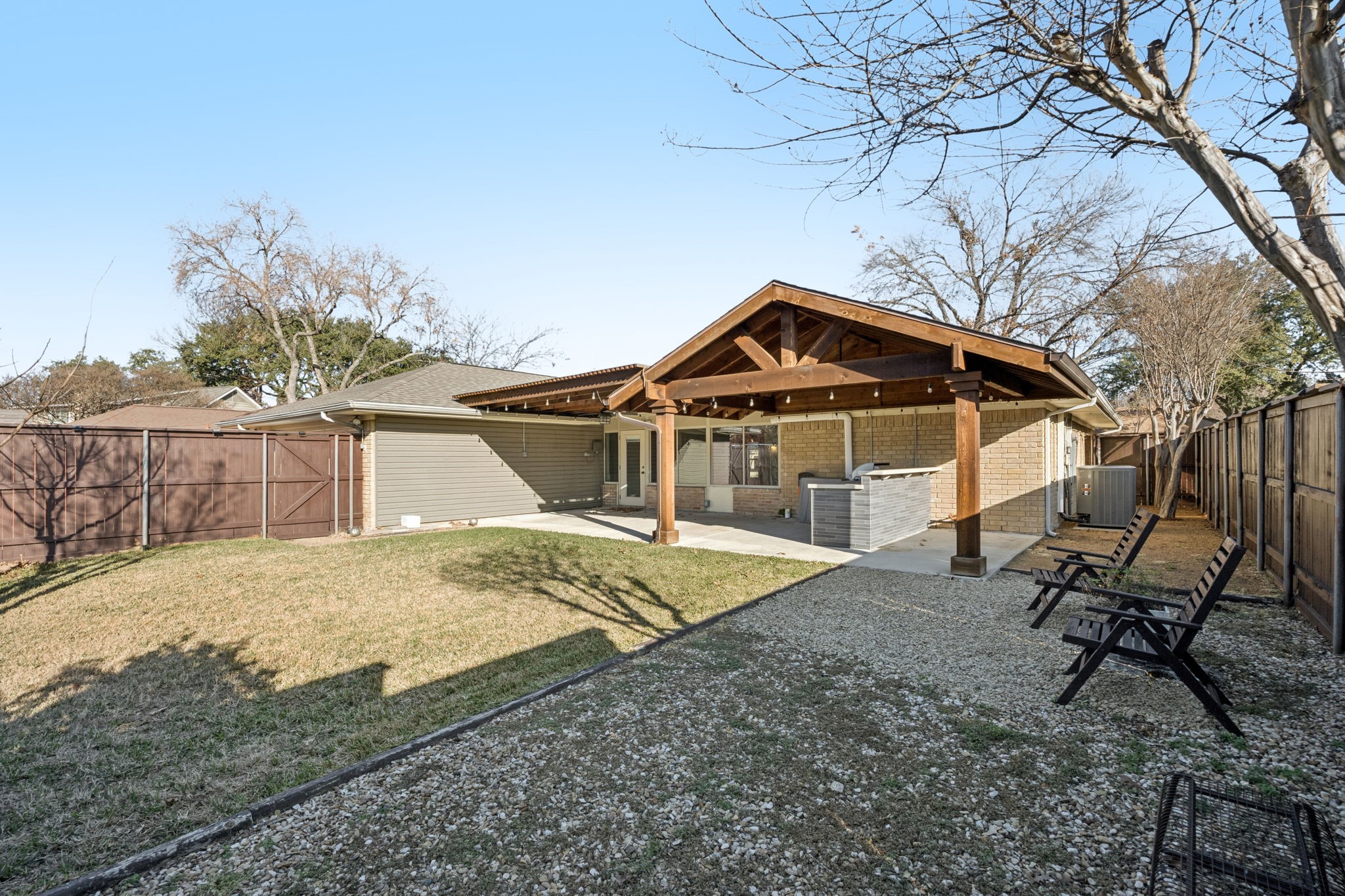 902 Windsong Trail