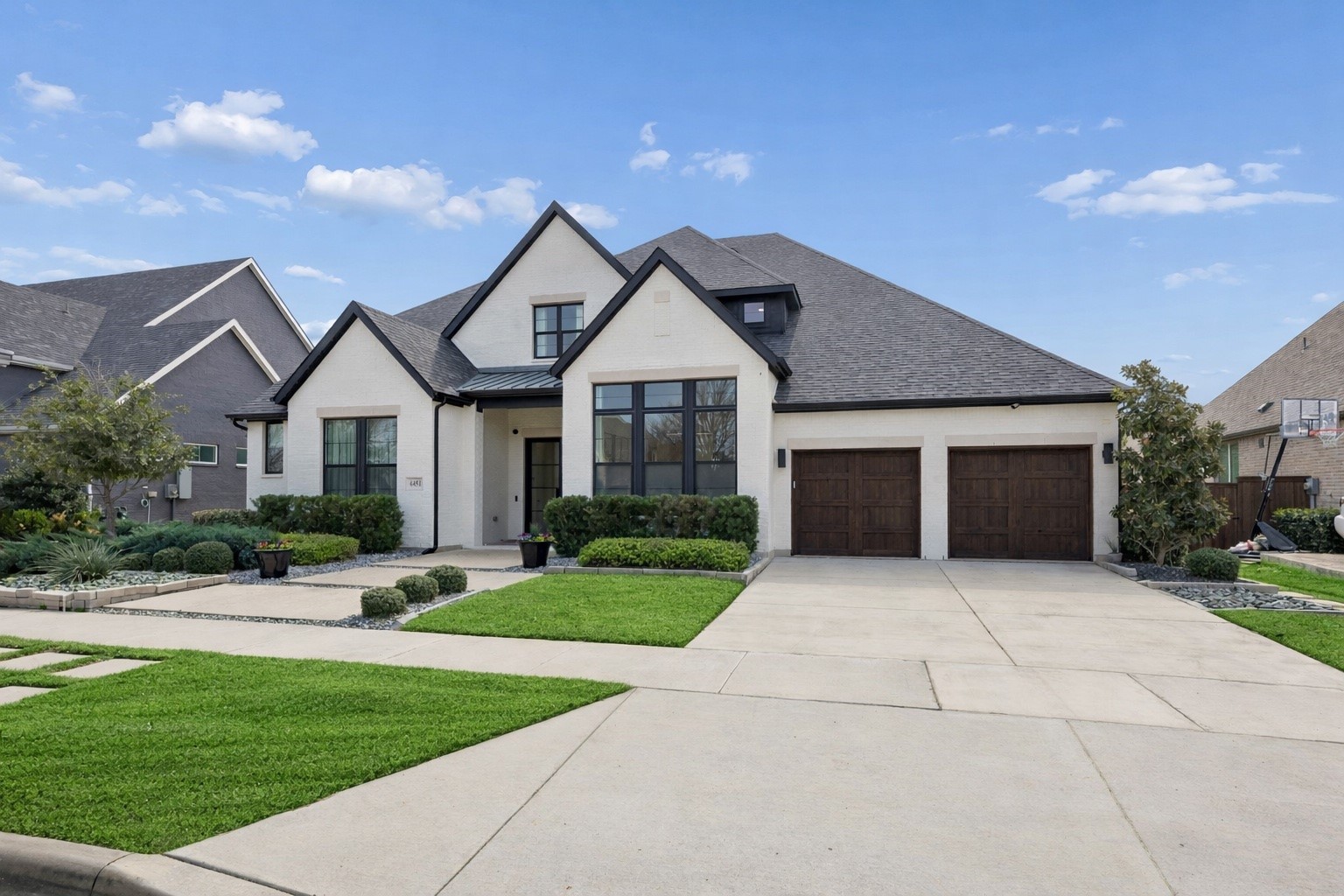 4451 Acacia Parkway