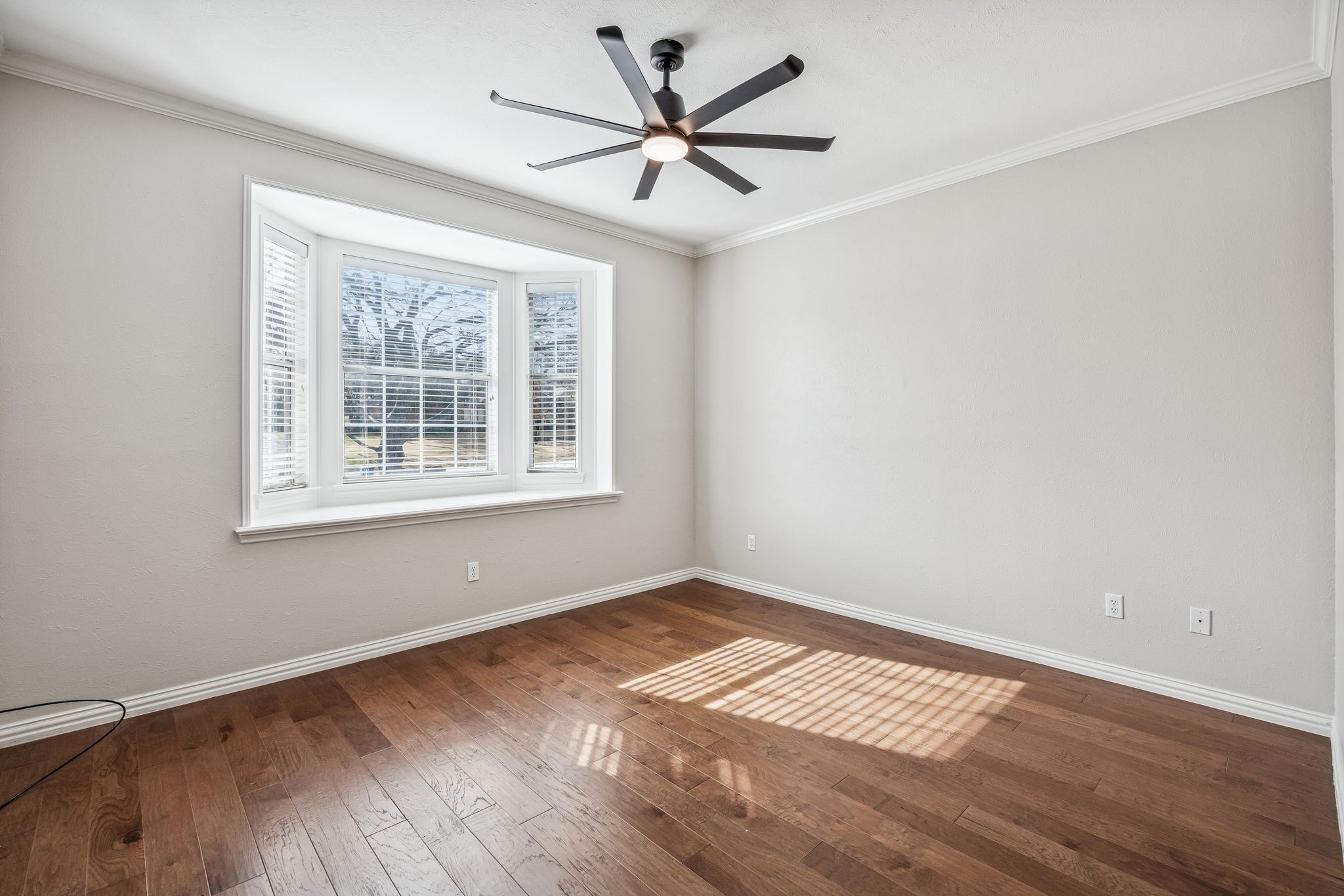 2900 Creek View Drive