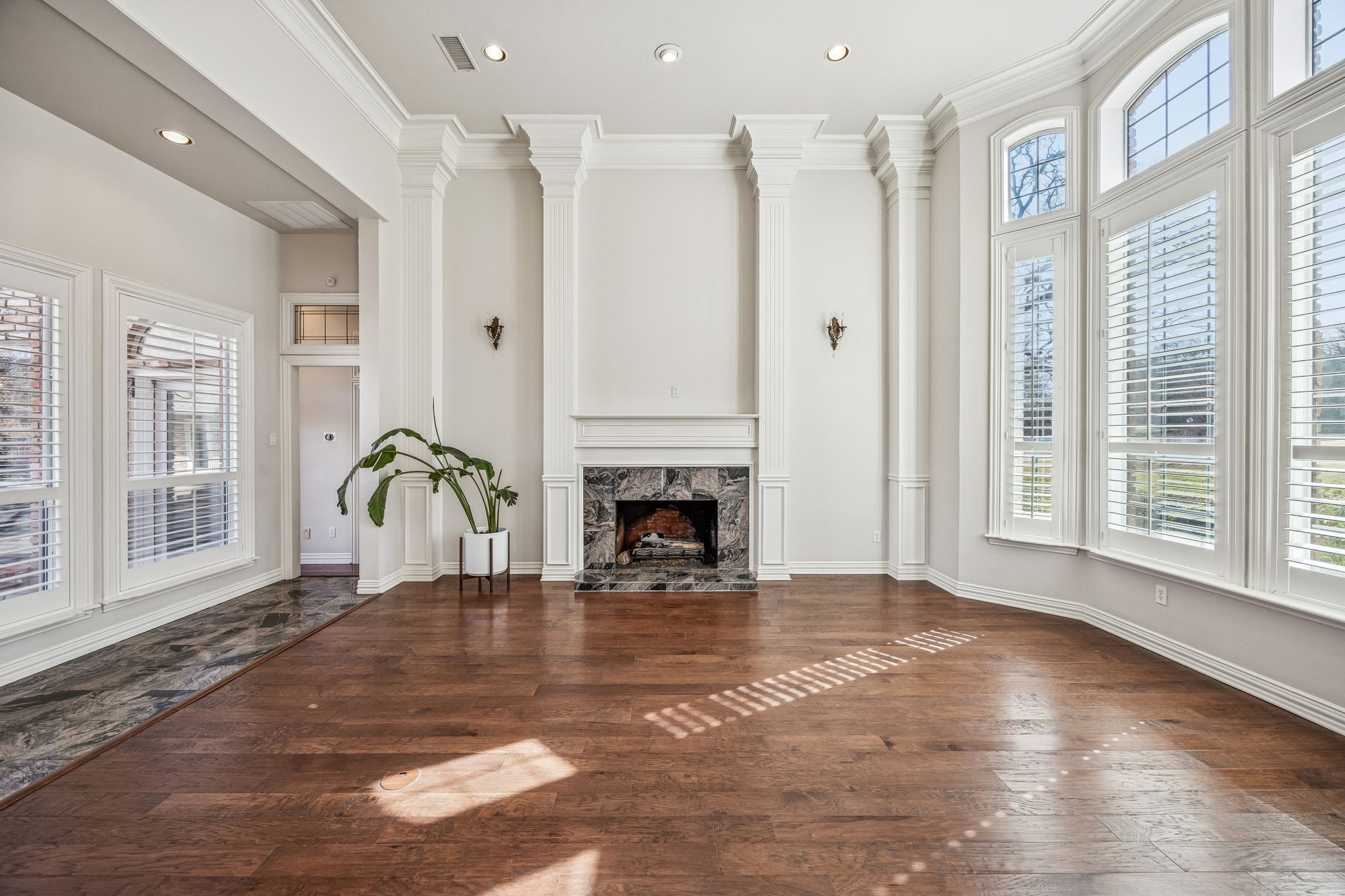 2900 Creek View Drive