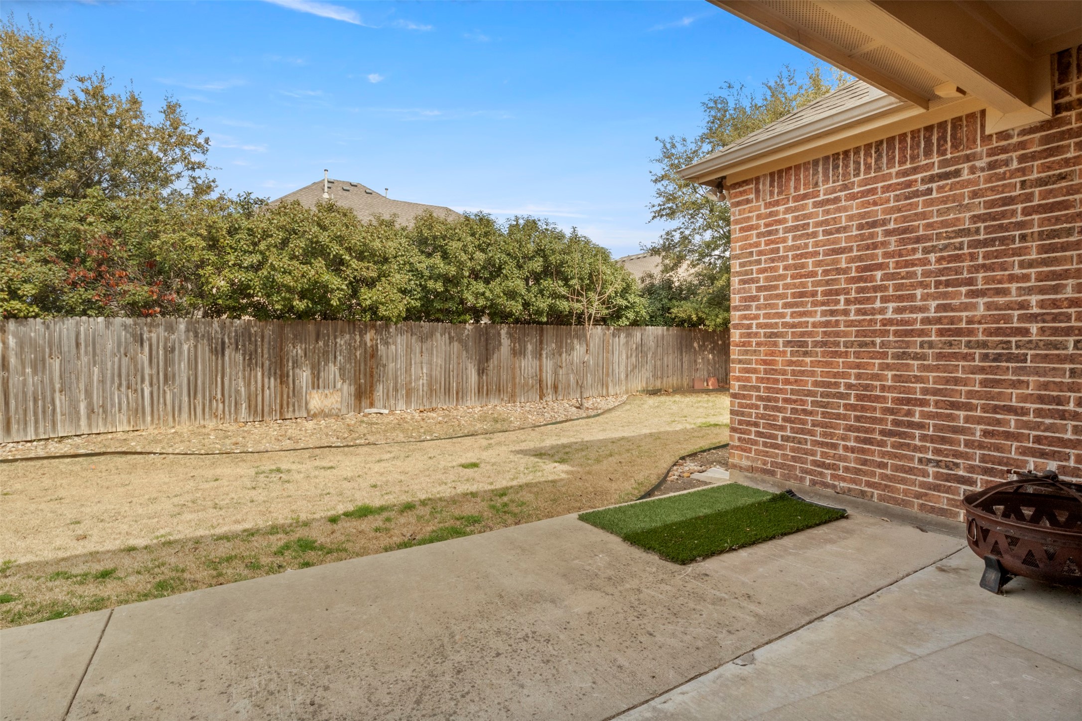 401 Komron Court