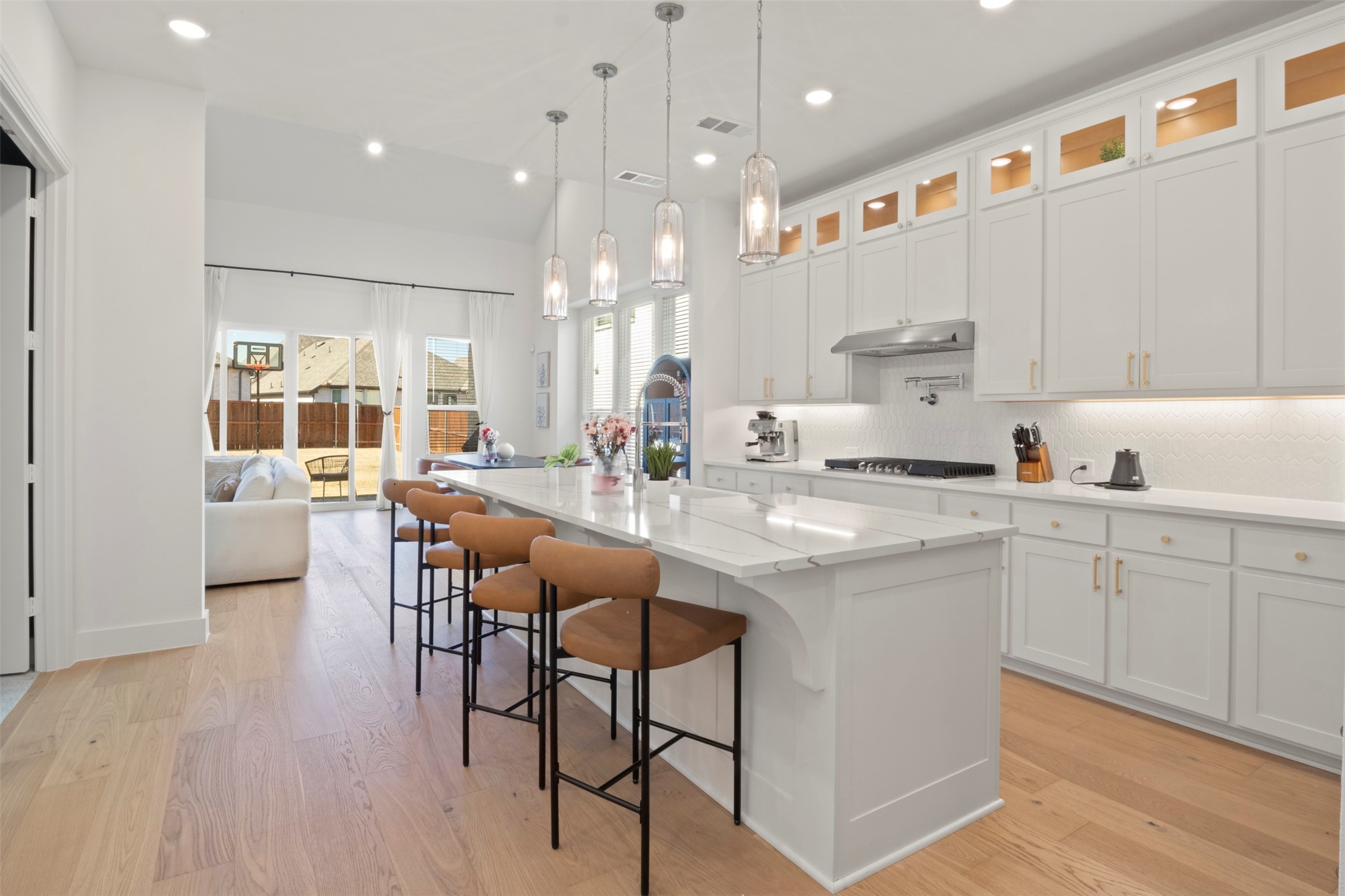 1909 Prickly Poppy Court