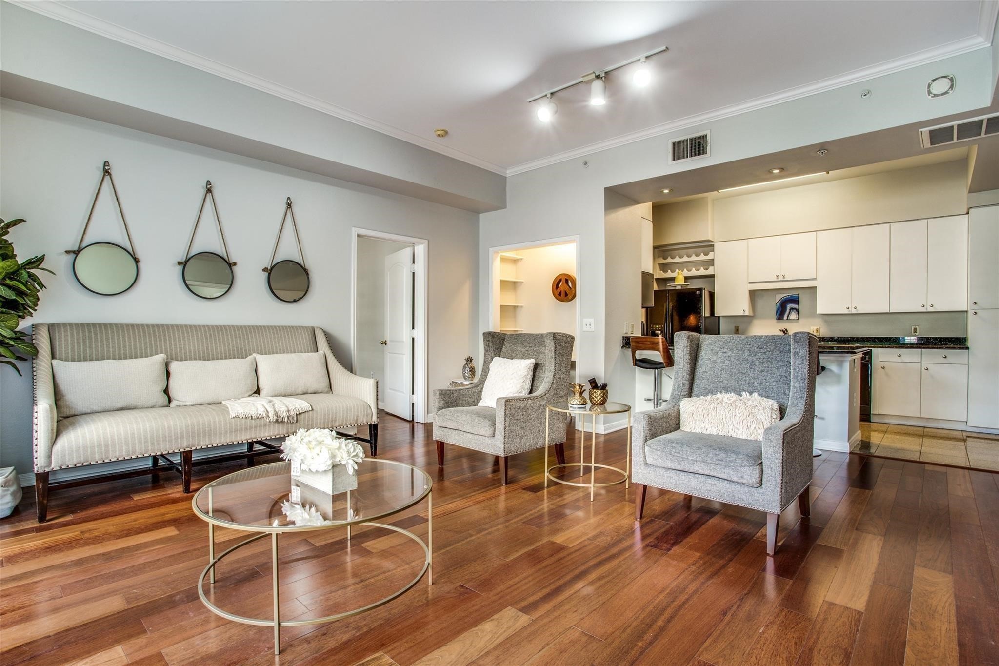 3225 Turtle Creek Boulevard 306