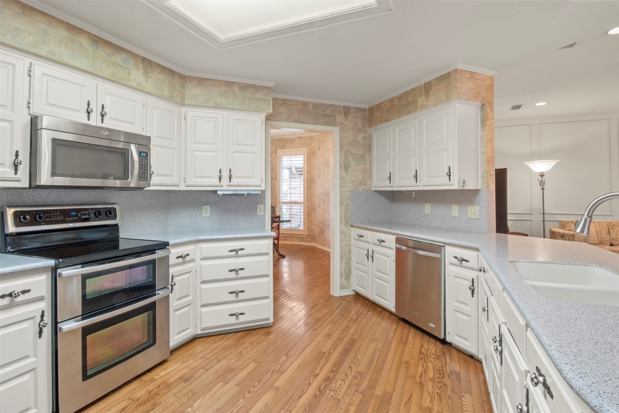 1104 Timberbend Trail