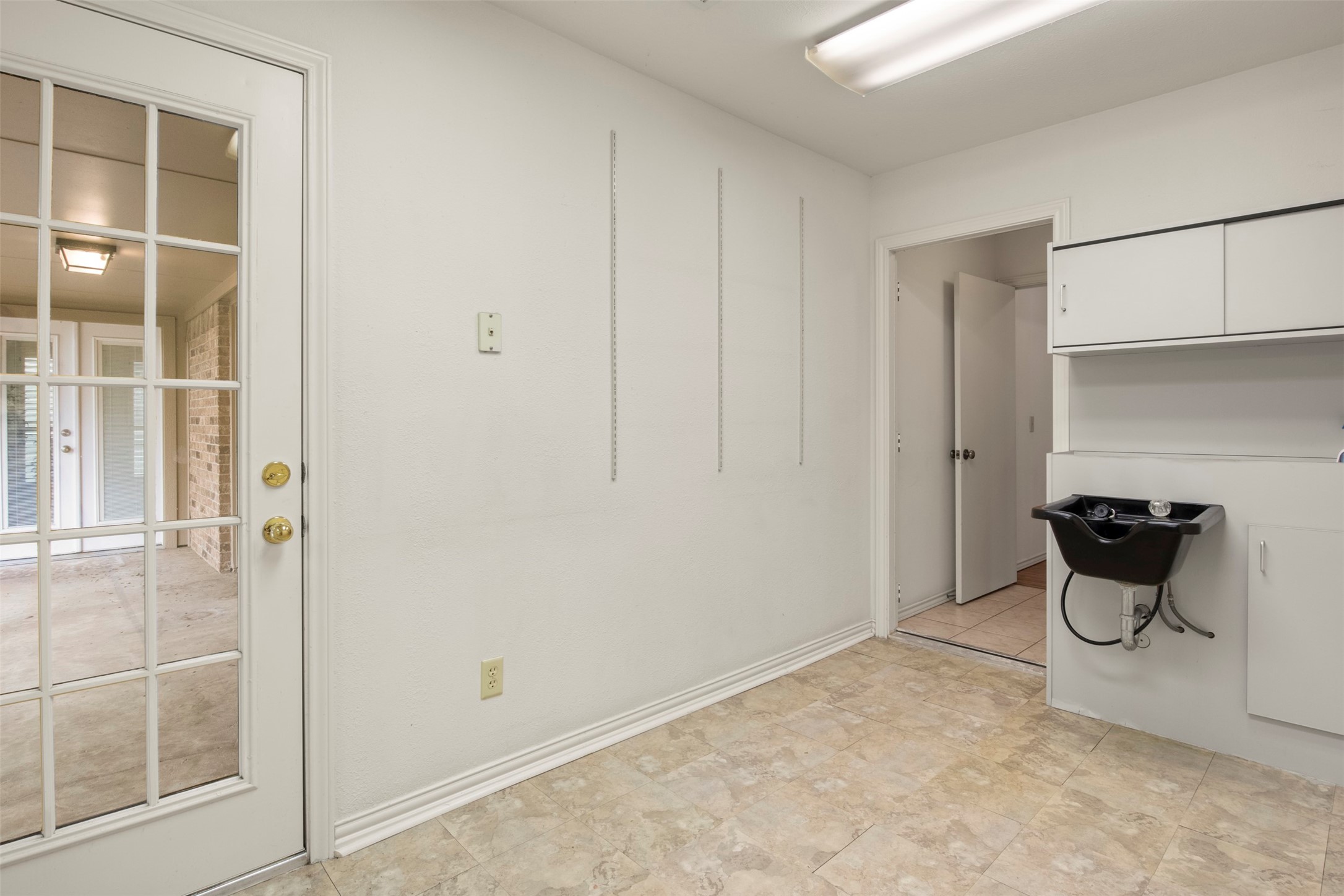 1104 Timberbend Trail