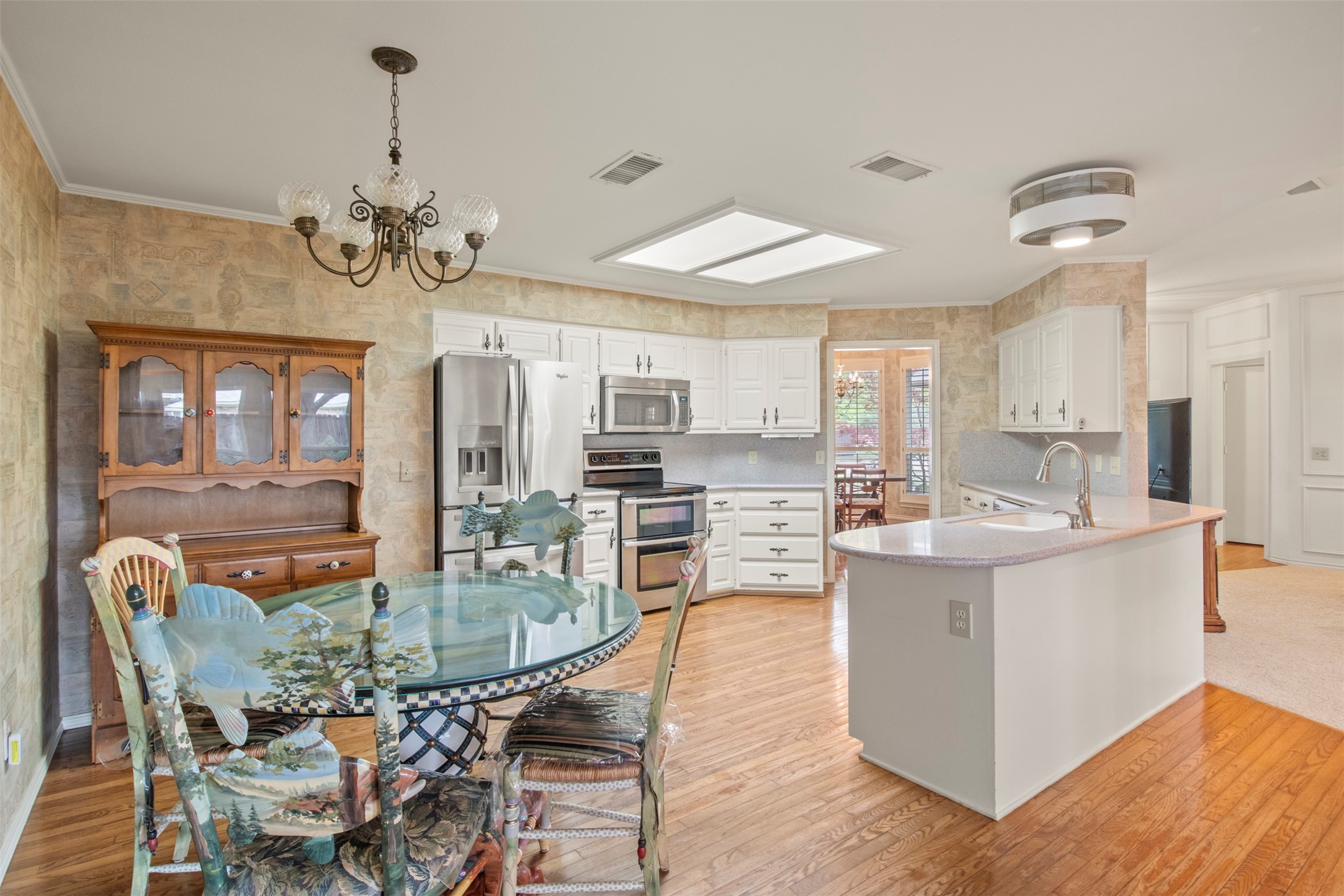 1104 Timberbend Trail