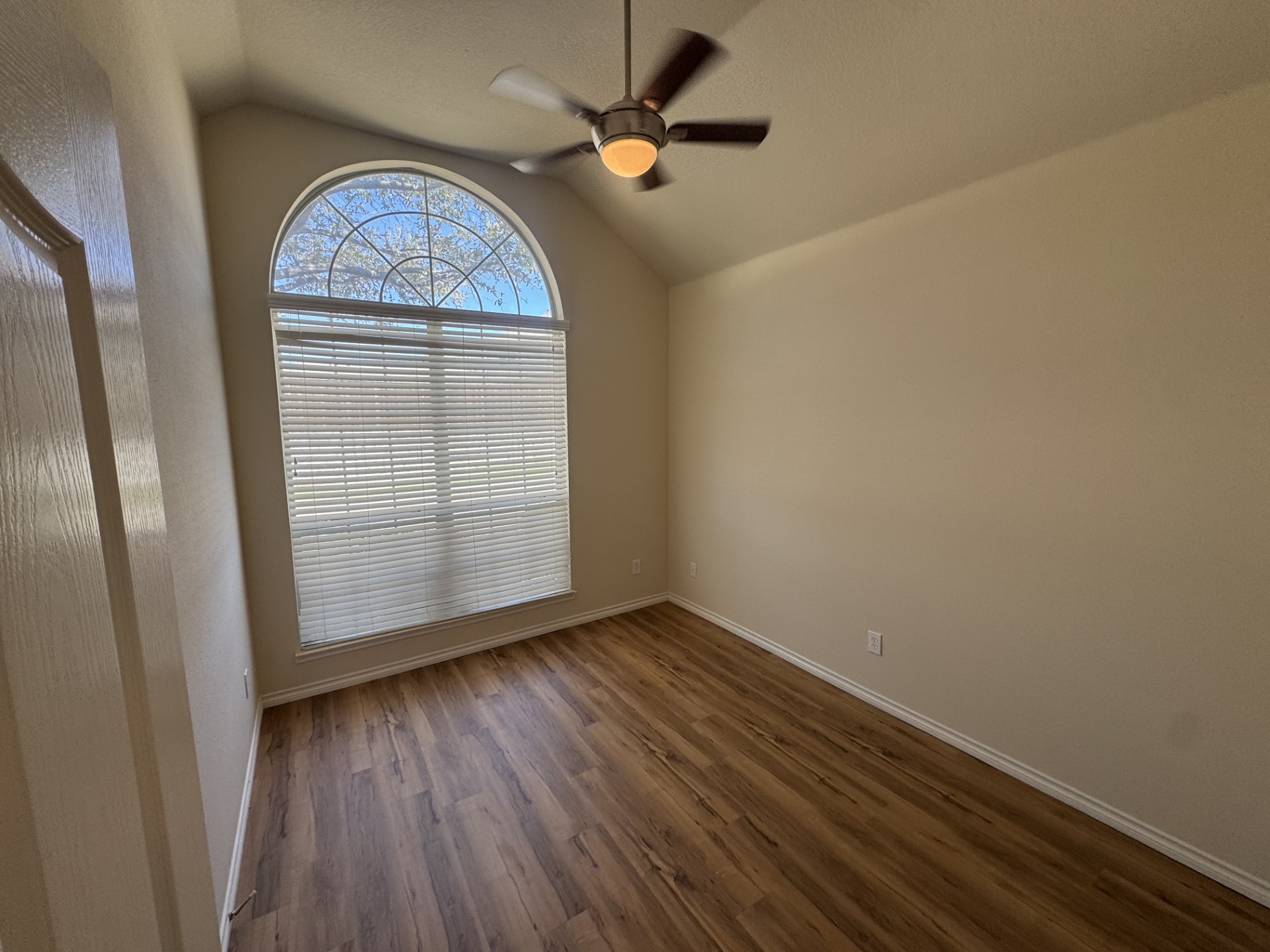 7809 Loma Alta Trail