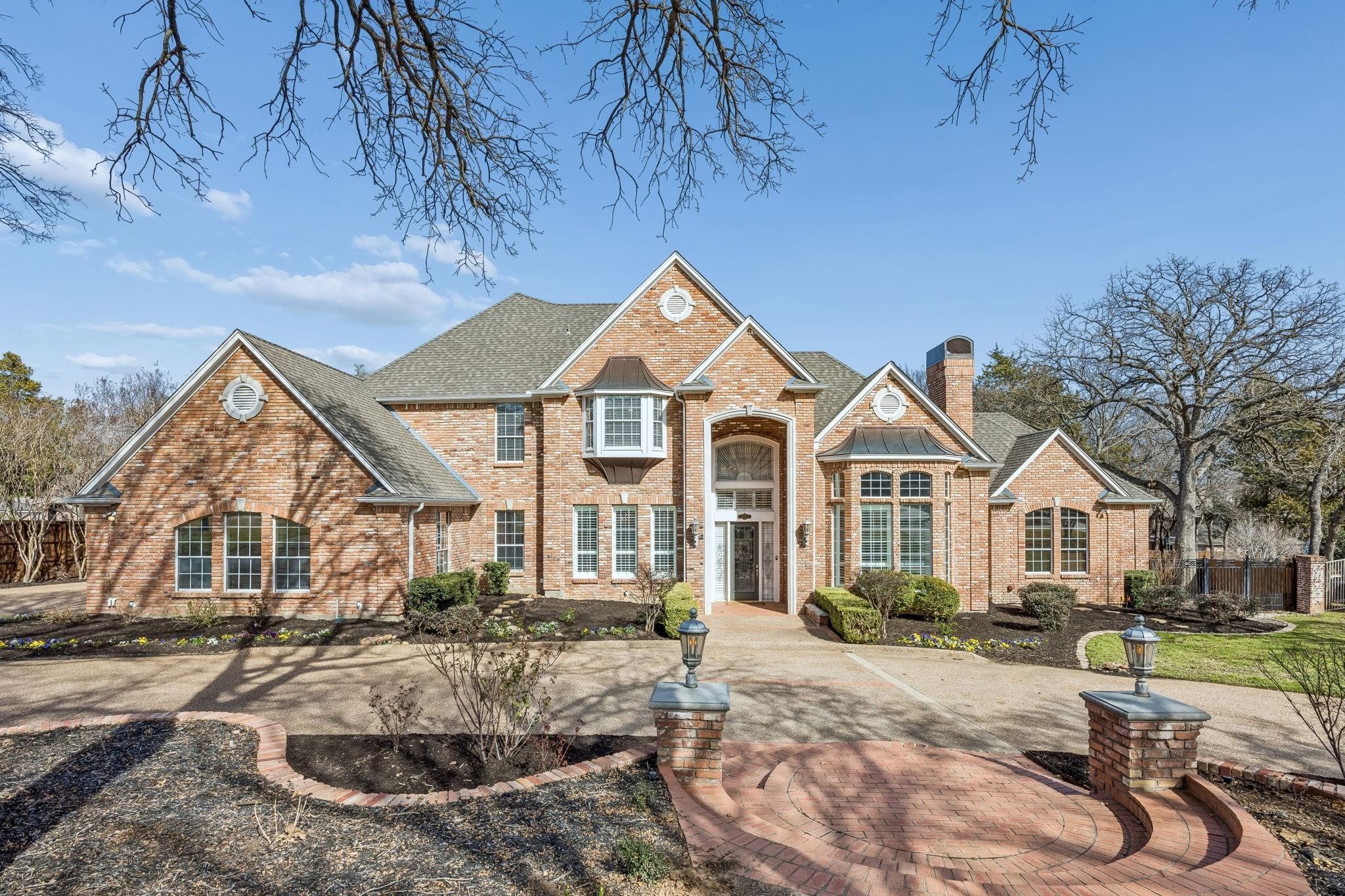 2900 Creek View Drive