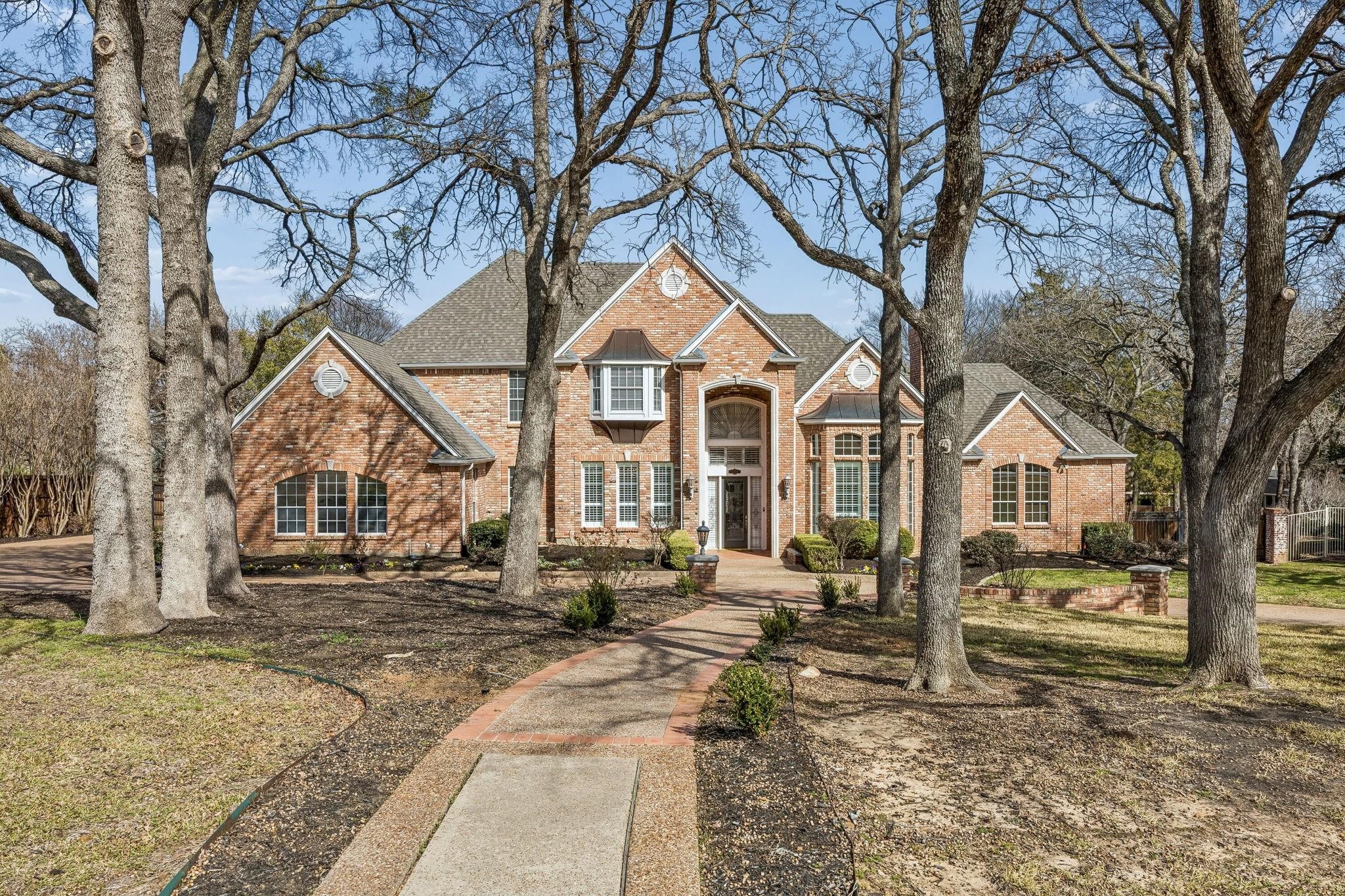 2900 Creek View Drive