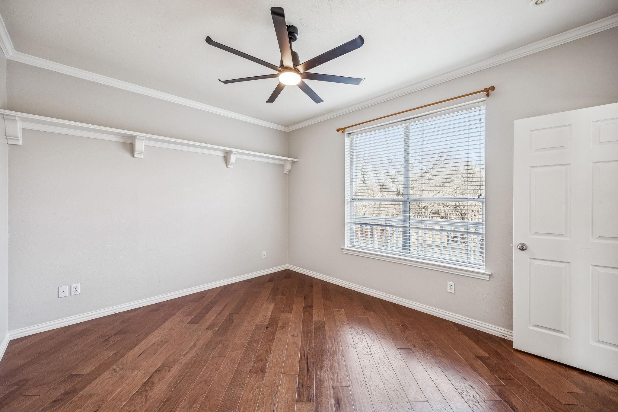 2900 Creek View Drive