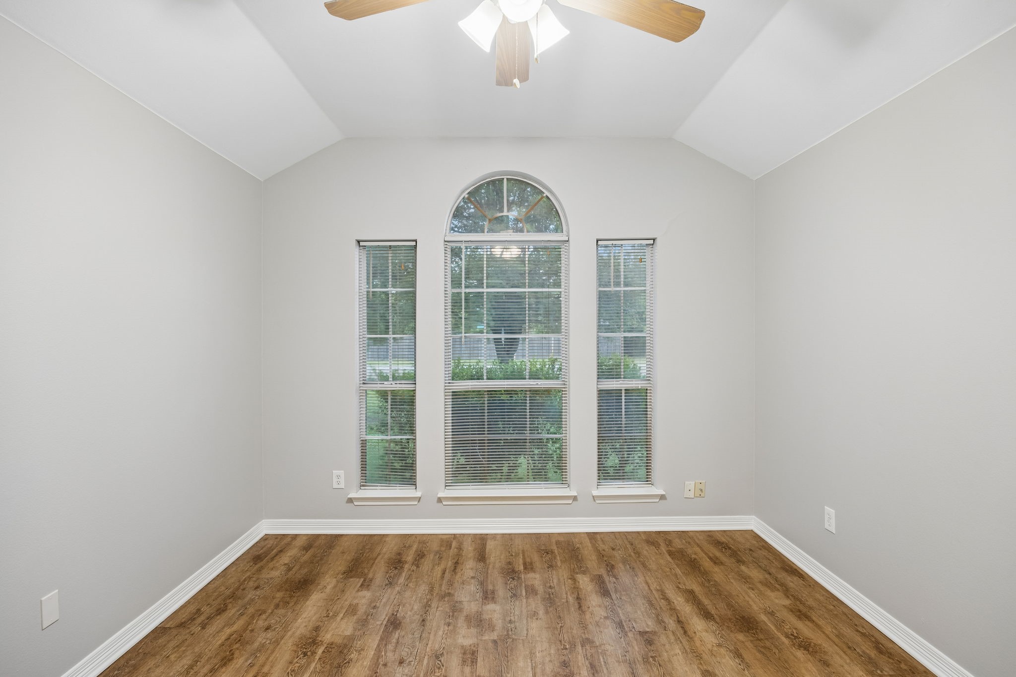 303 Vista Ridge Drive