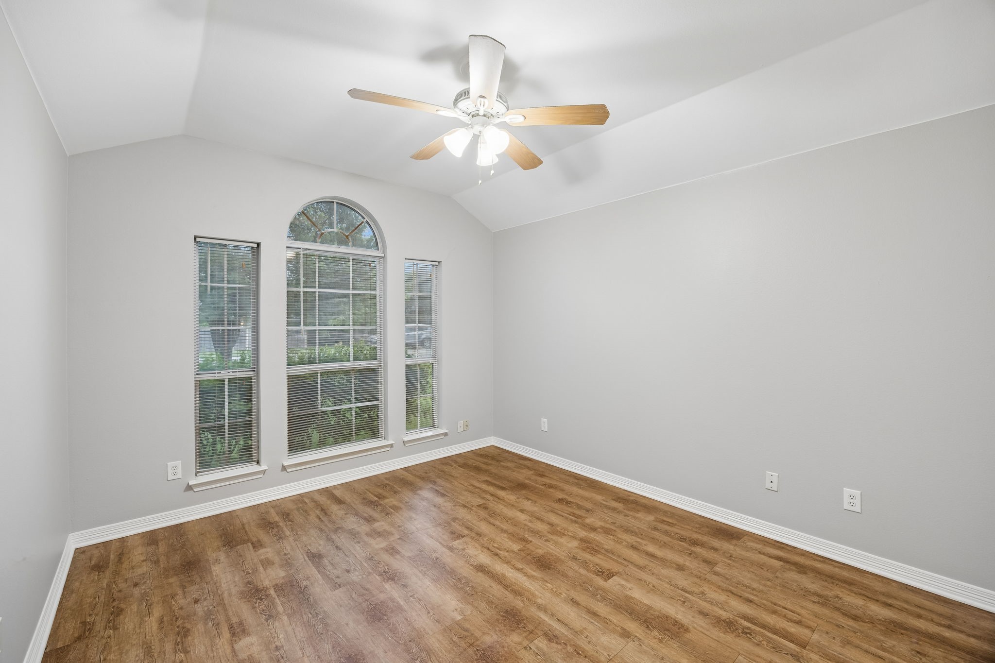 303 Vista Ridge Drive