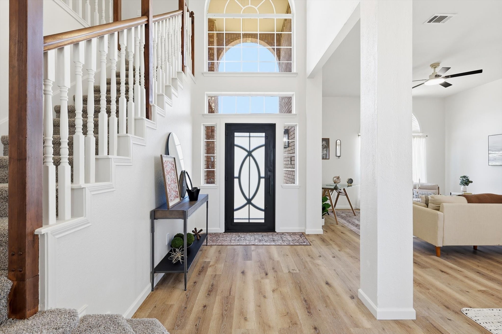 5028 Lake Vista Drive