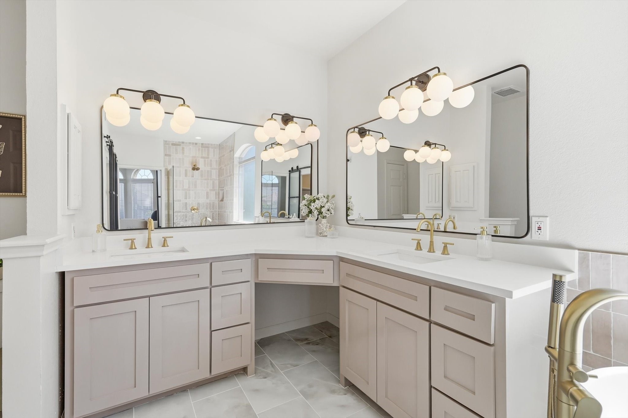 5028 Lake Vista Drive