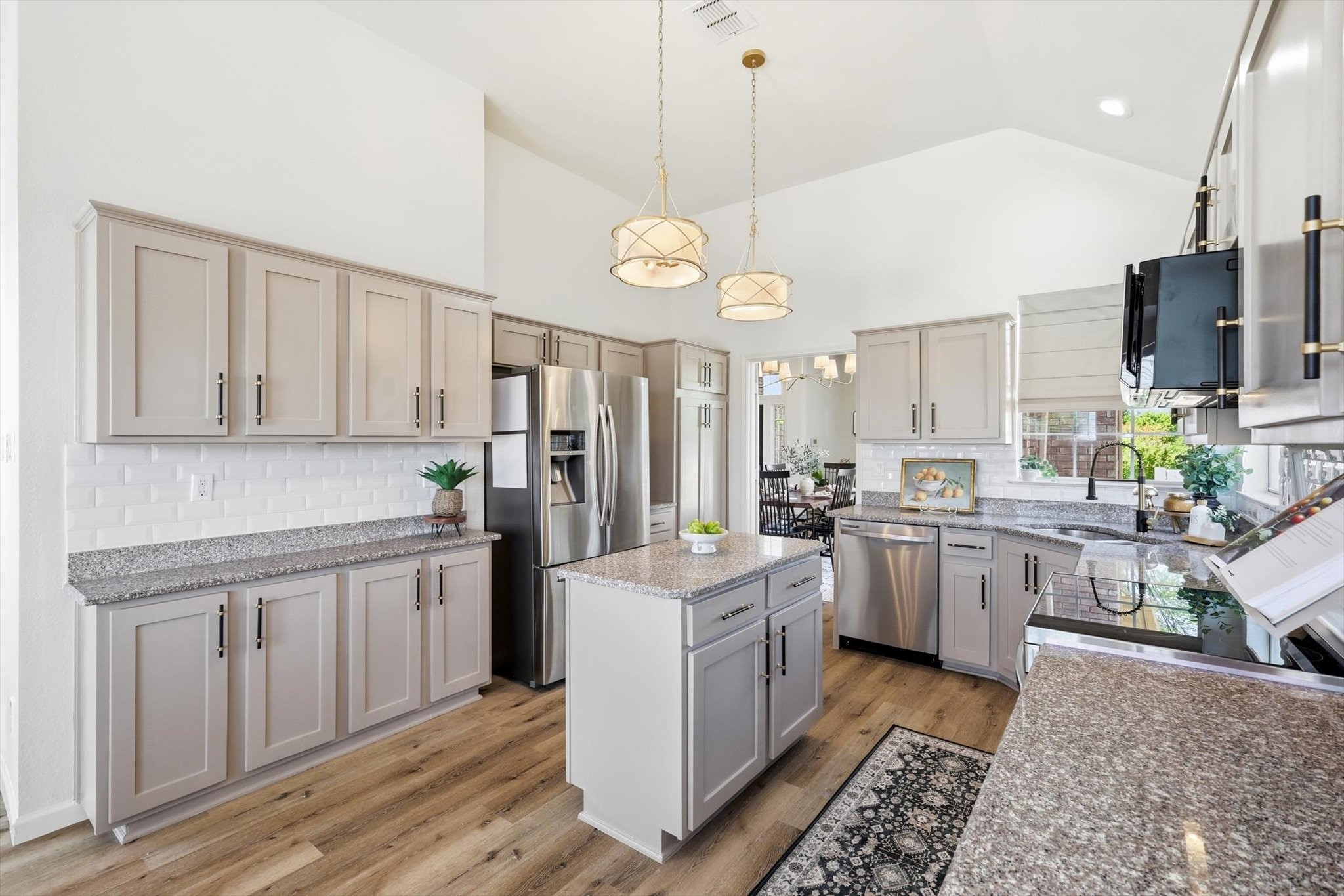 5028 Lake Vista Drive