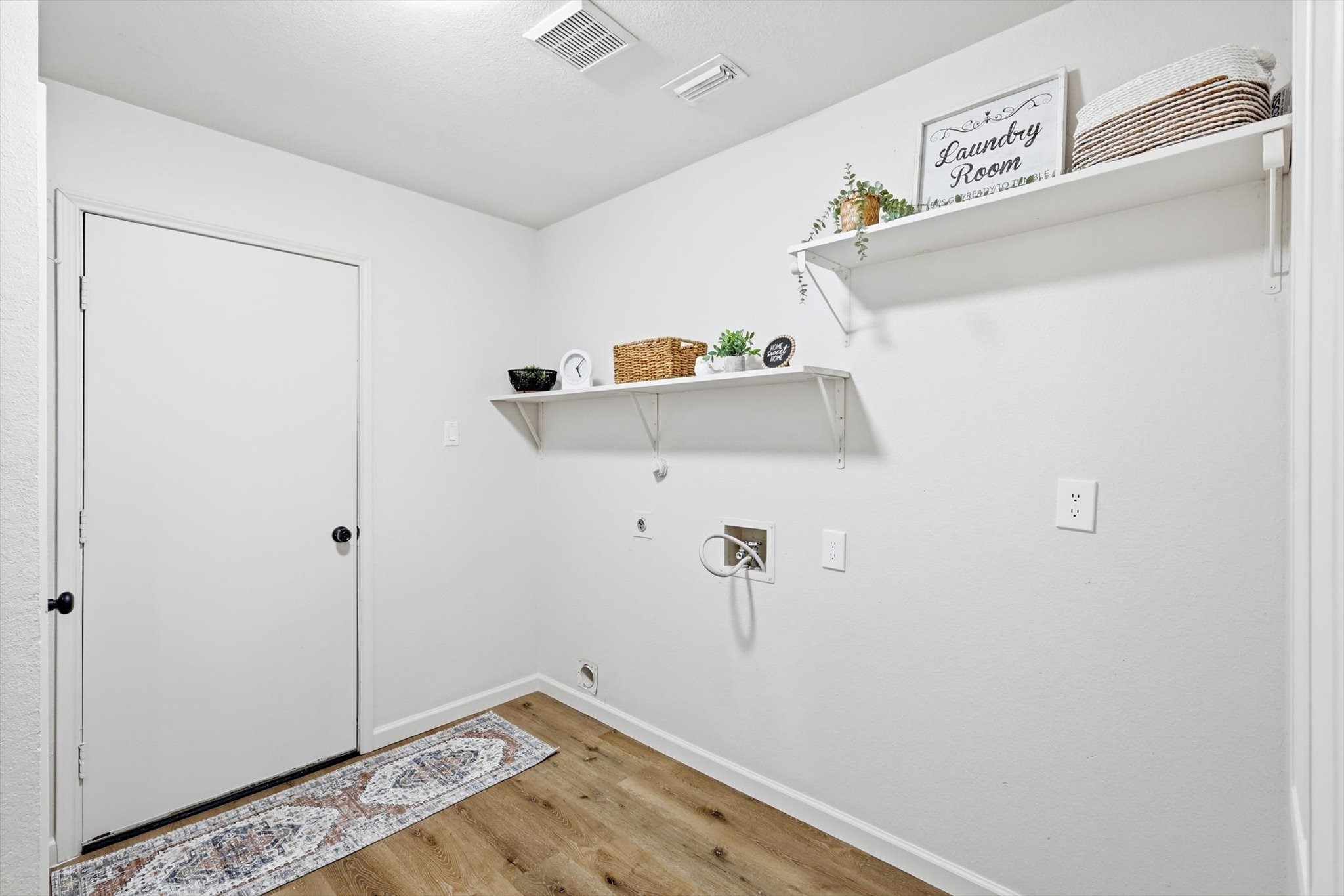 5028 Lake Vista Drive