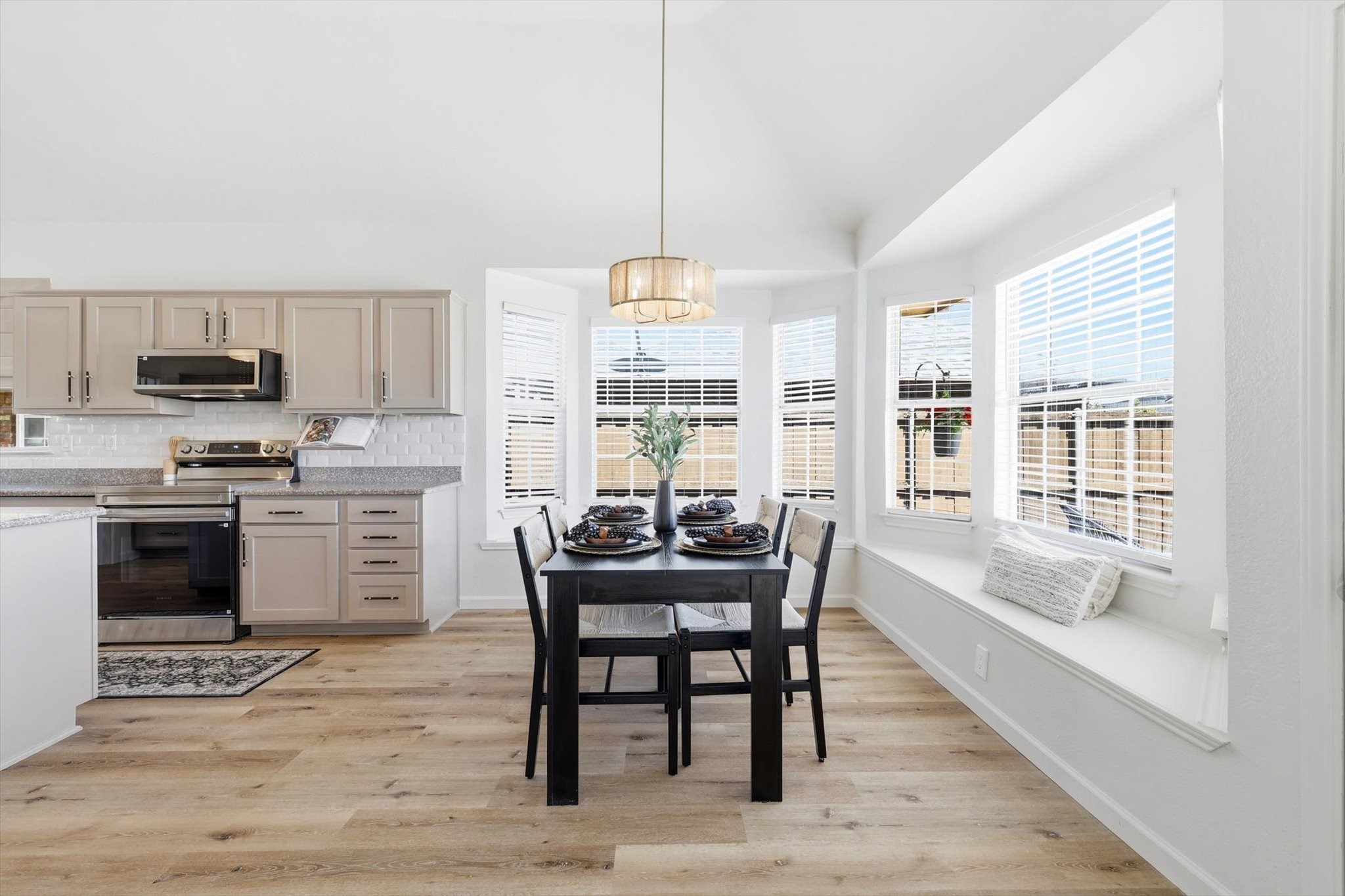 5028 Lake Vista Drive