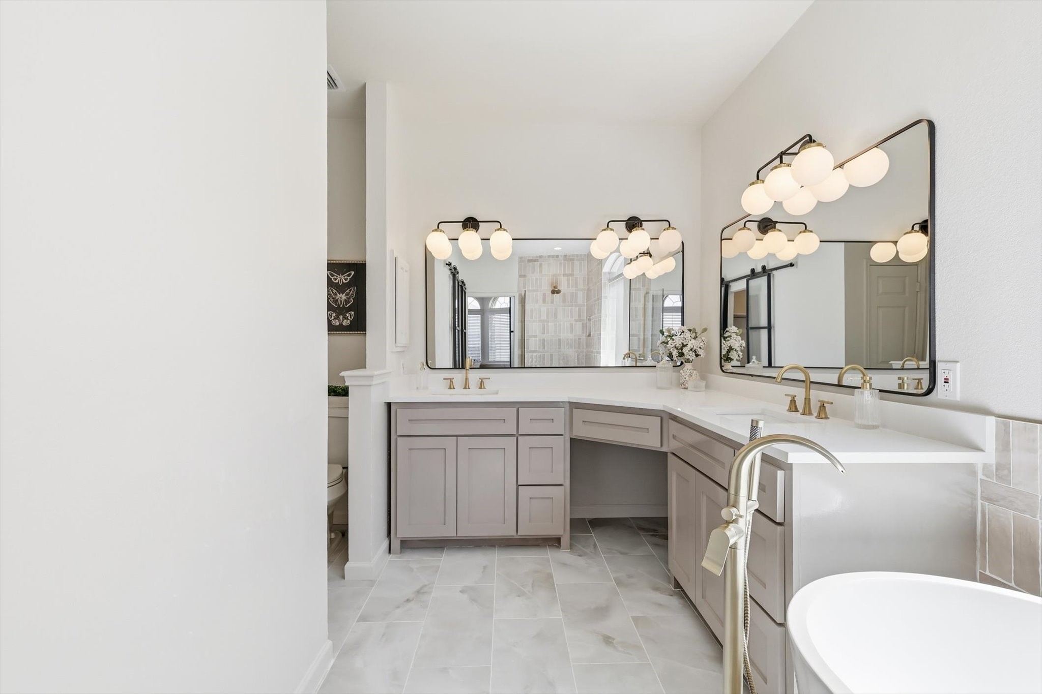 5028 Lake Vista Drive