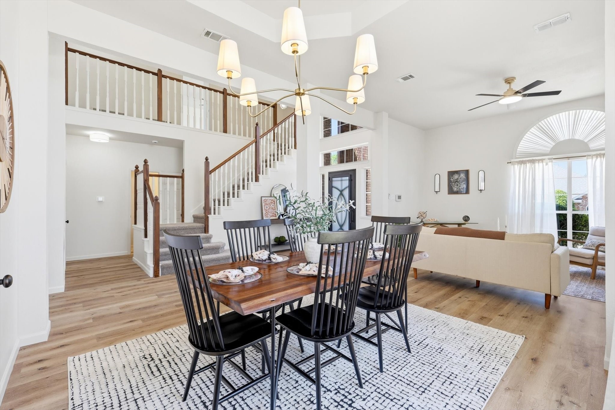 5028 Lake Vista Drive