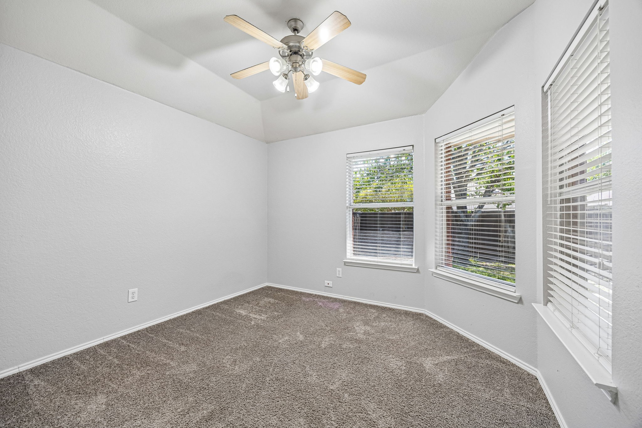 11361 Clover Knoll Drive