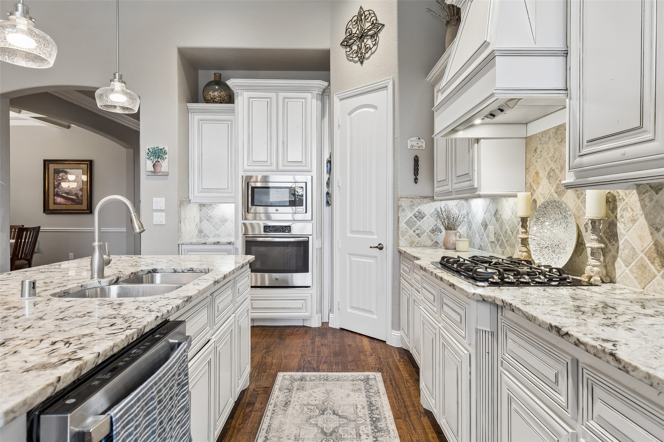 1101 Circle J Trail