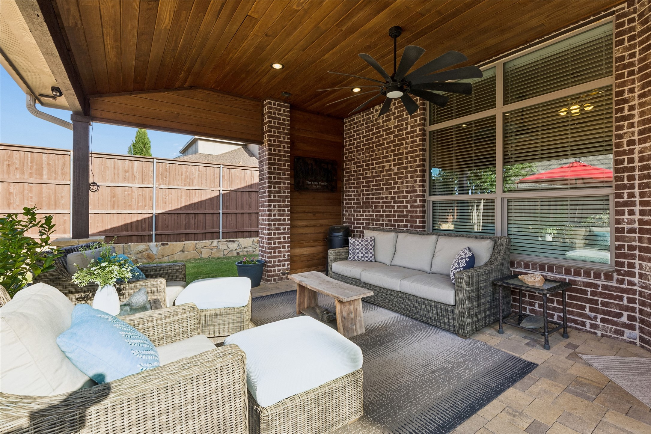 1101 Circle J Trail