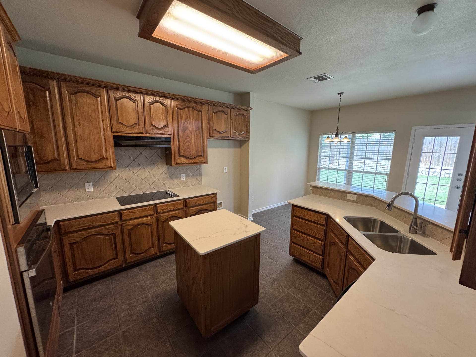 8500 Riverwalk Trail