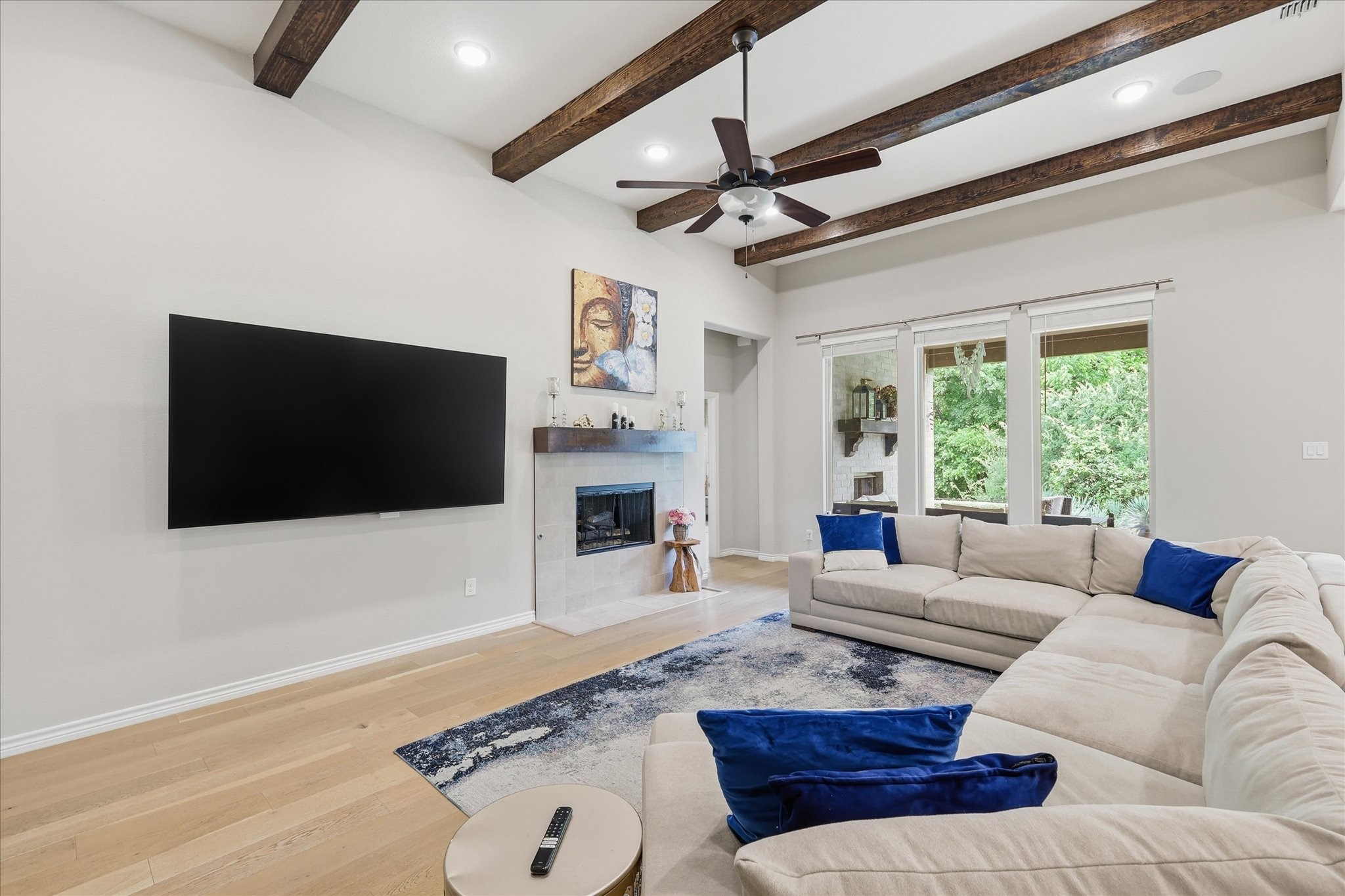 616 Lake Cove Drive