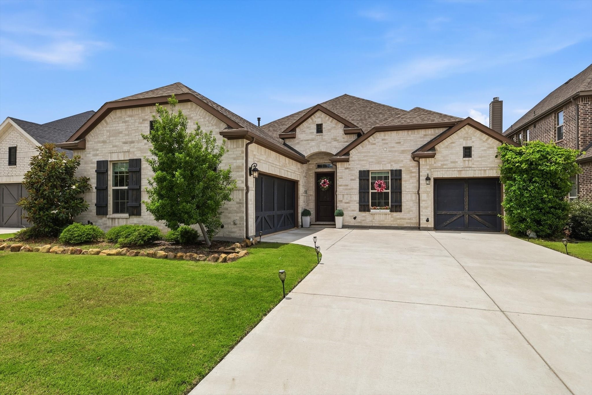 616 Lake Cove Drive
