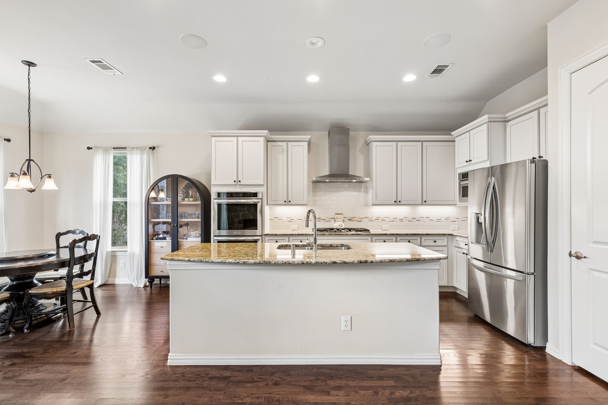 400 Komron Court