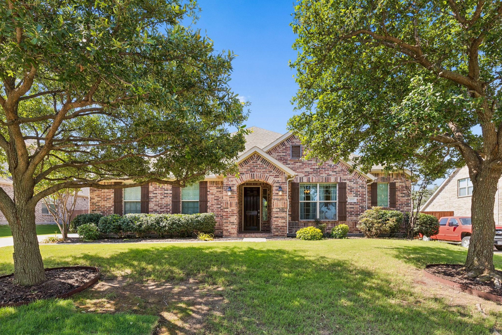 400 Komron Court
