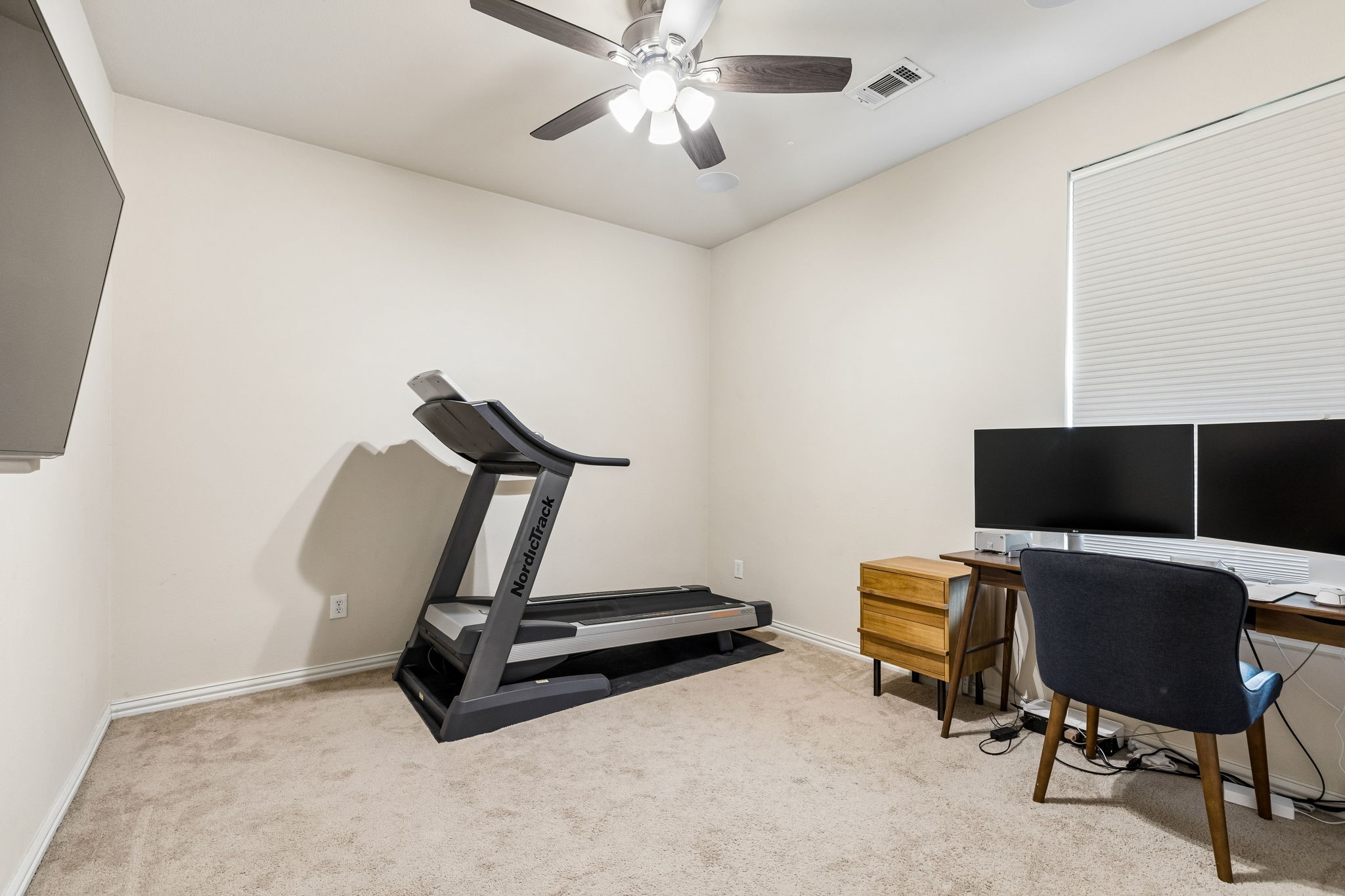 400 Komron Court