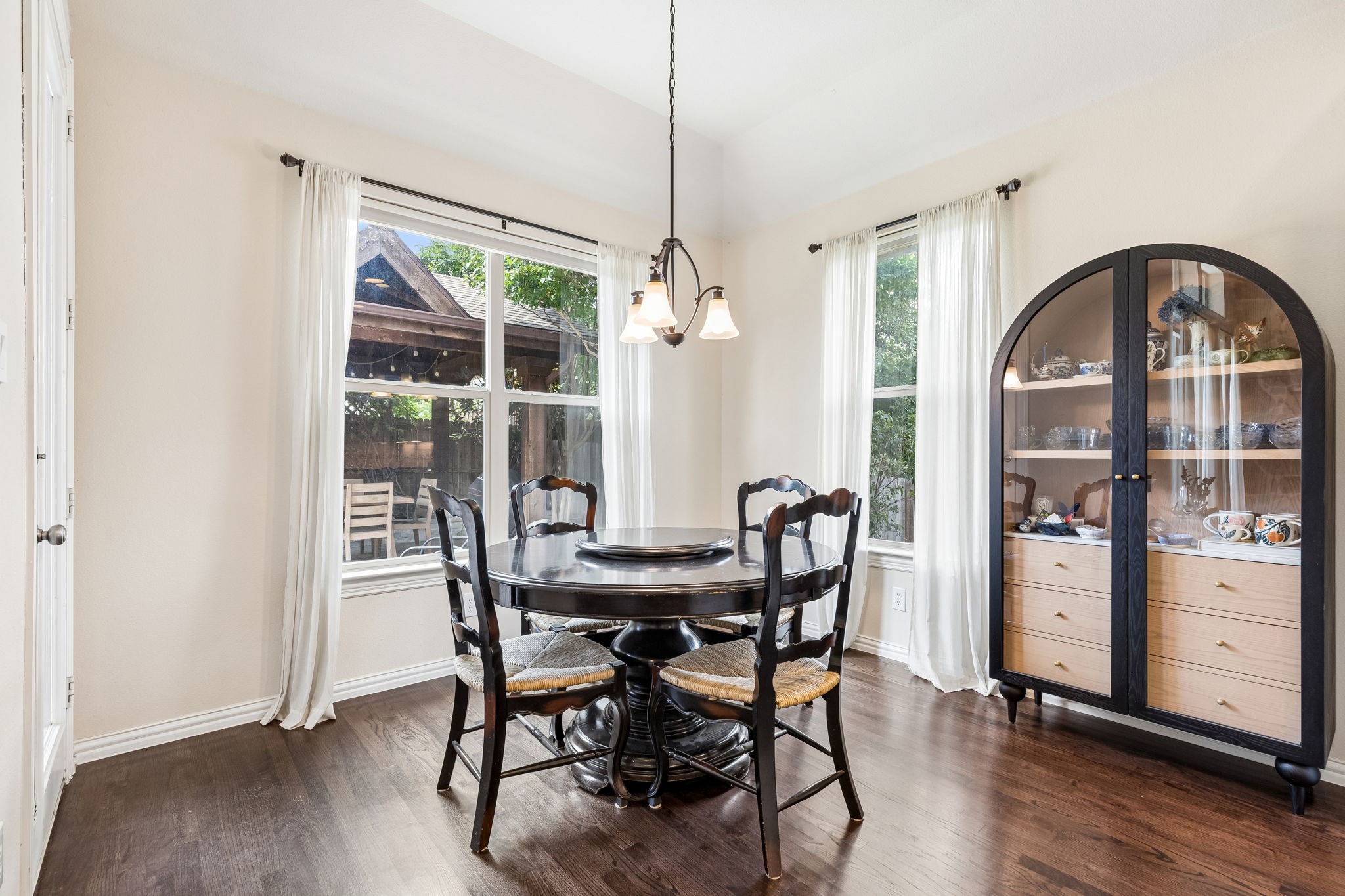 400 Komron Court