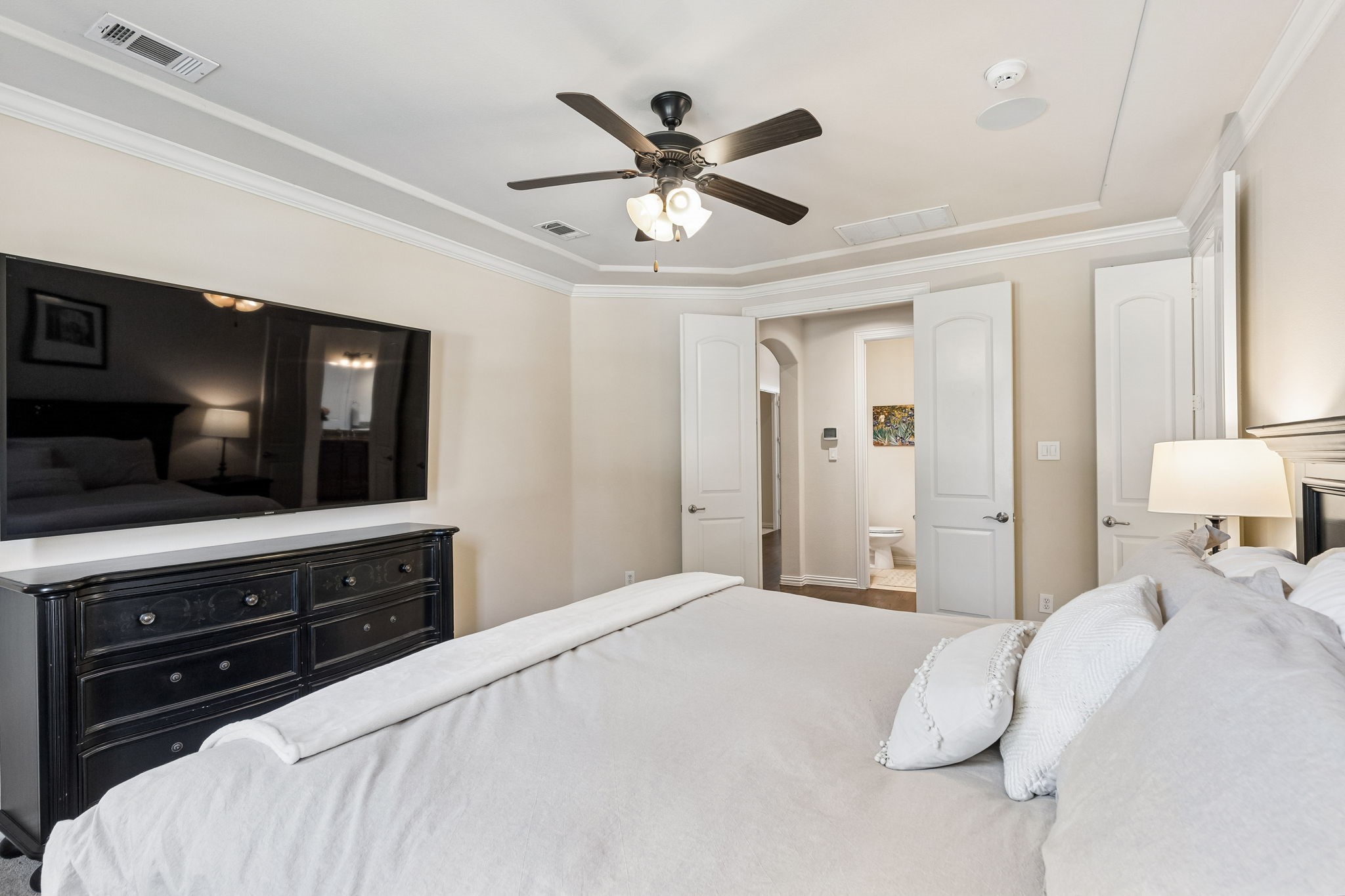 400 Komron Court