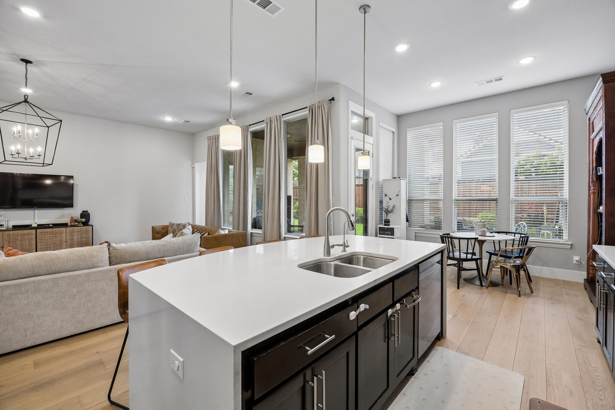 4131 Dewberry Lane