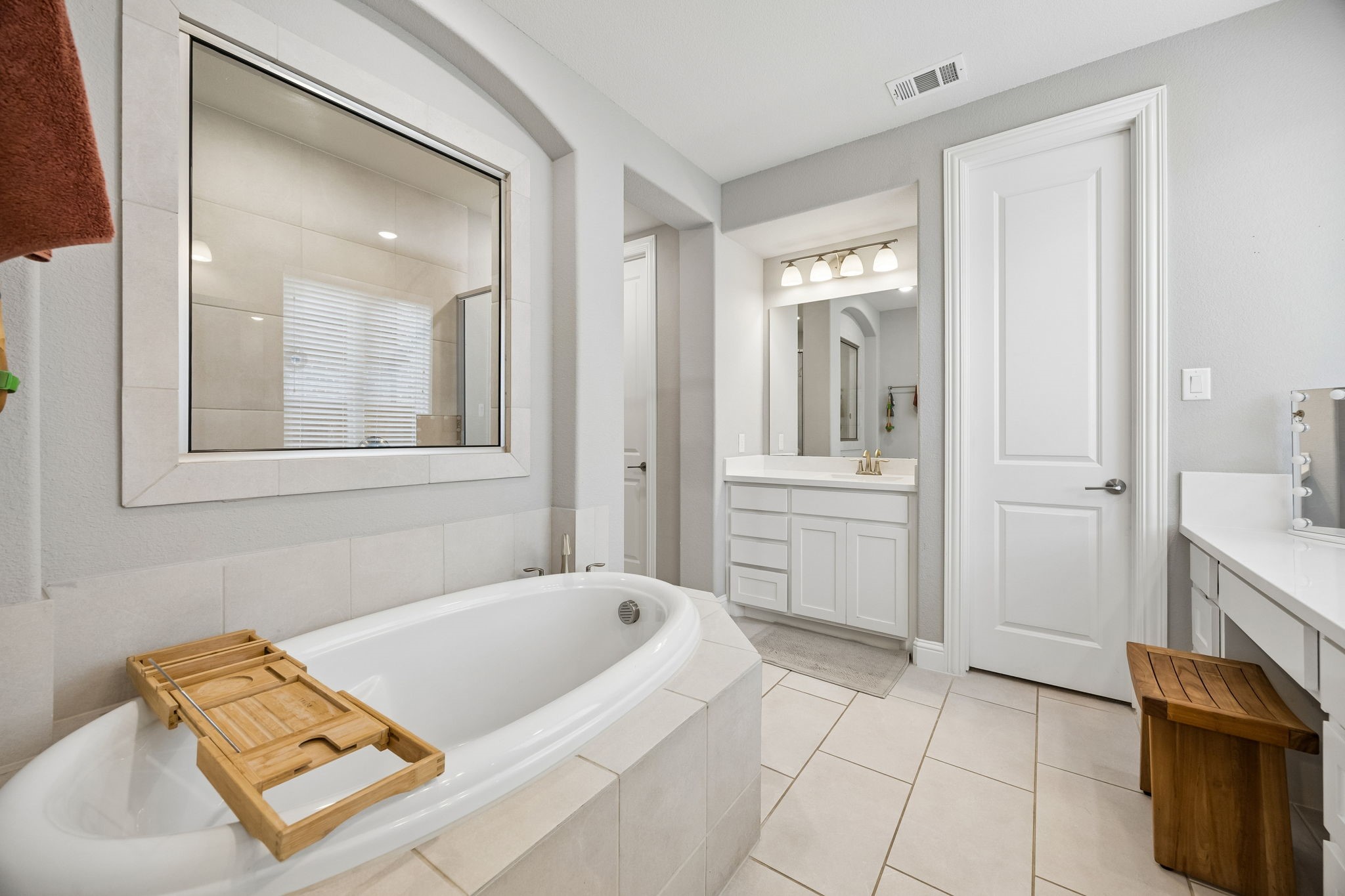 4131 Dewberry Lane