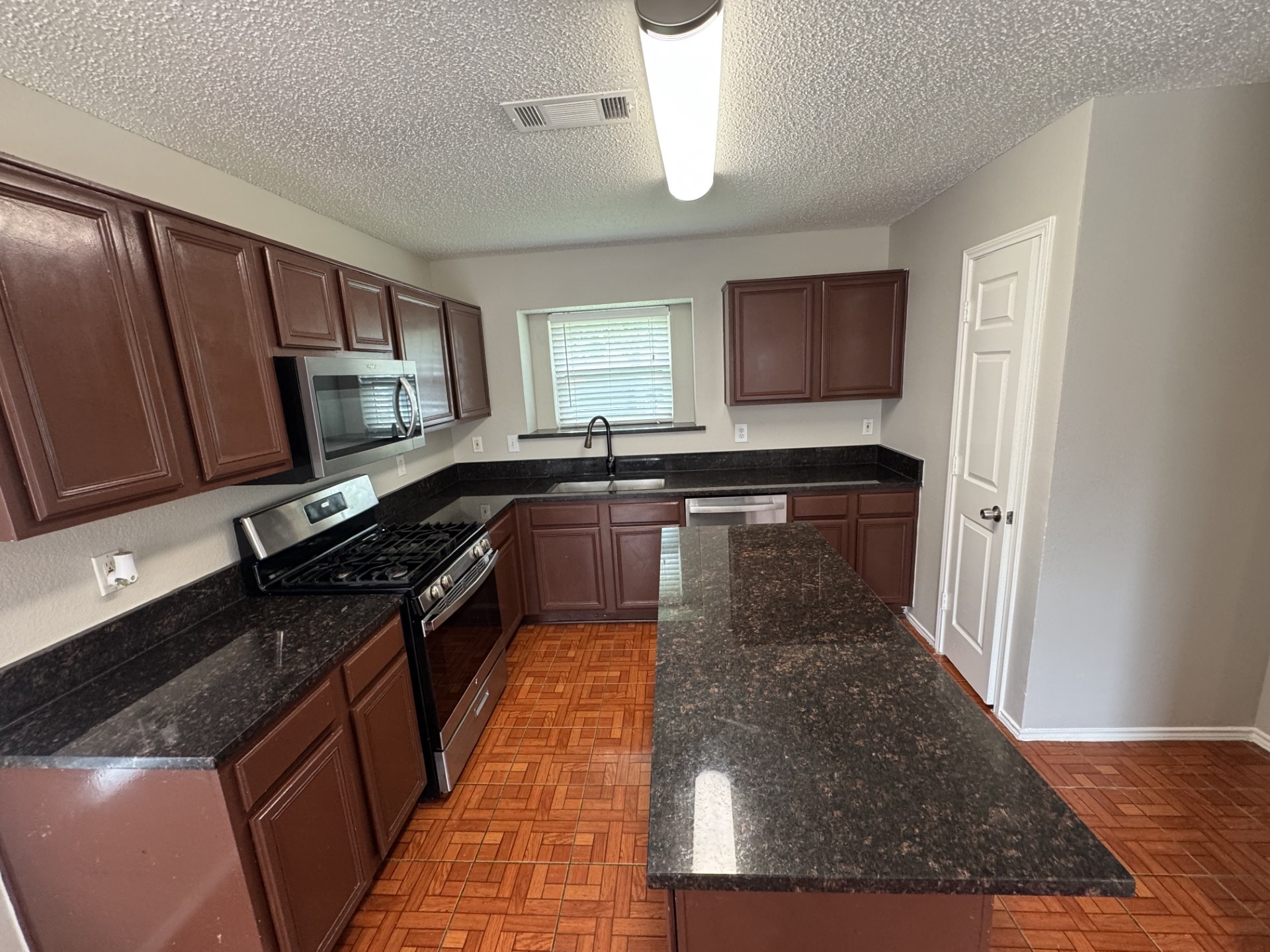 1508 Mountain Side Drive