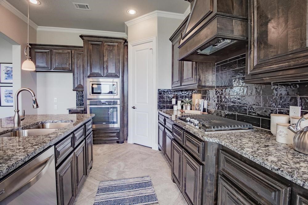 3000 Comal Court