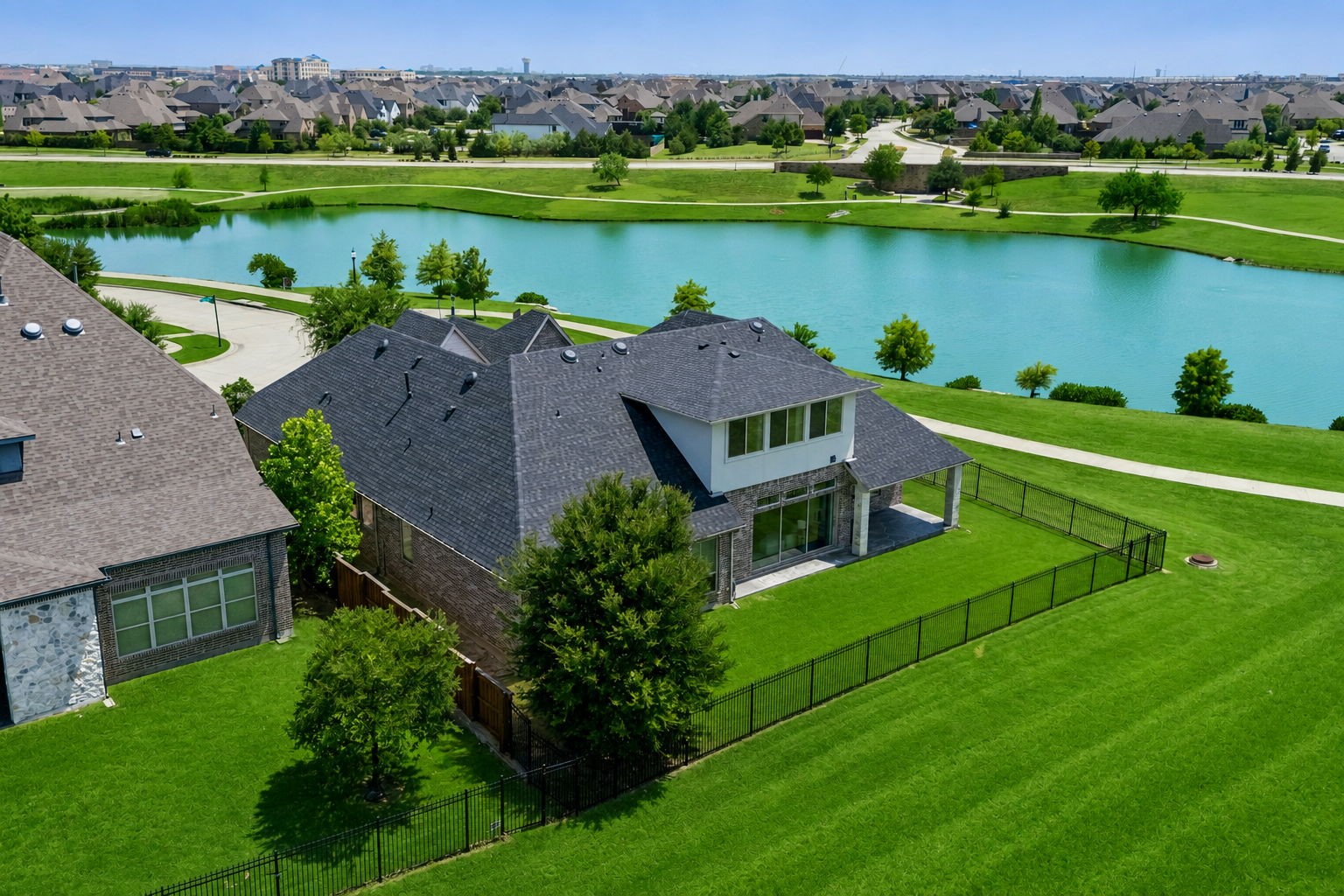 4550 Honeyvine Lane
