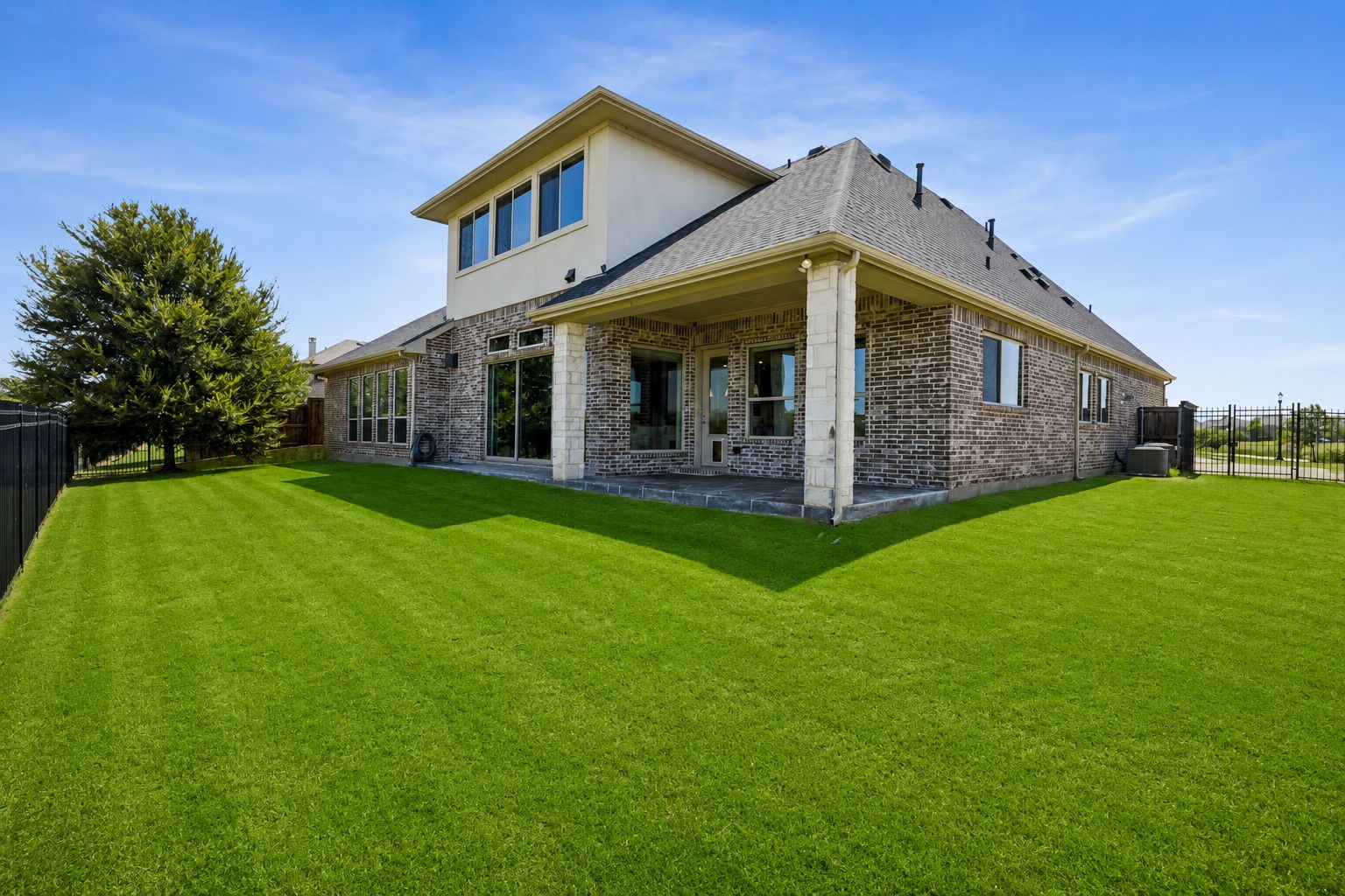 4550 Honeyvine Lane