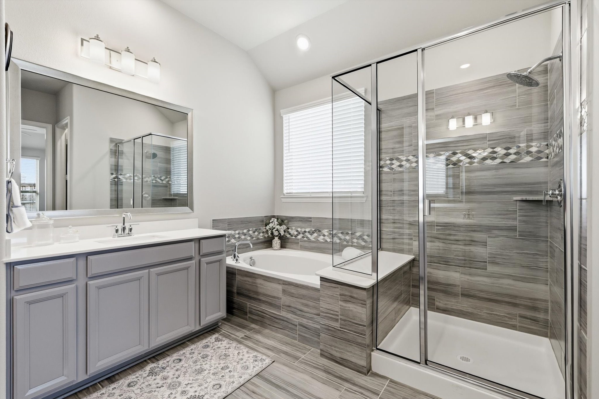2371 Canary Grass Lane
