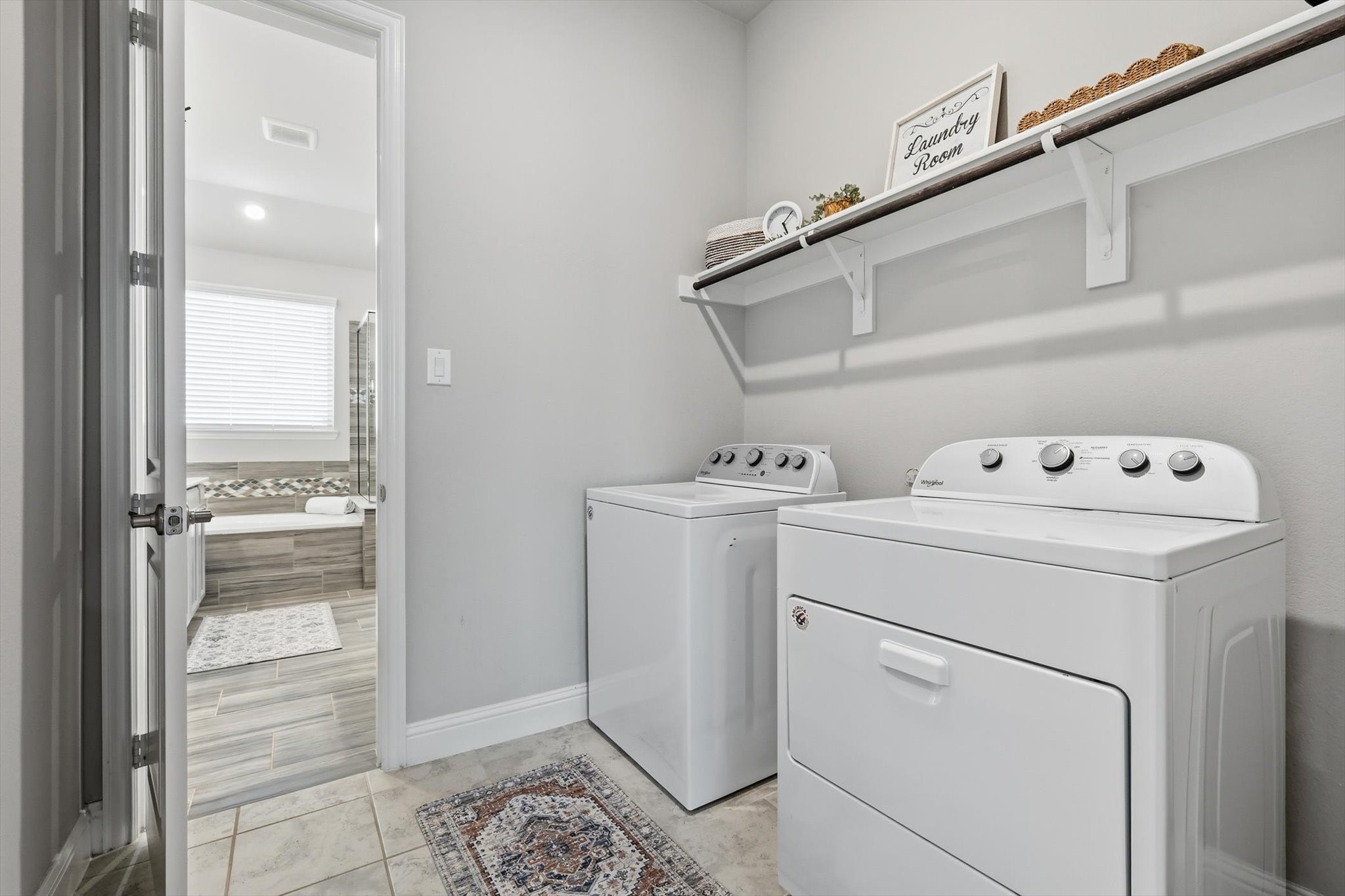 2371 Canary Grass Lane