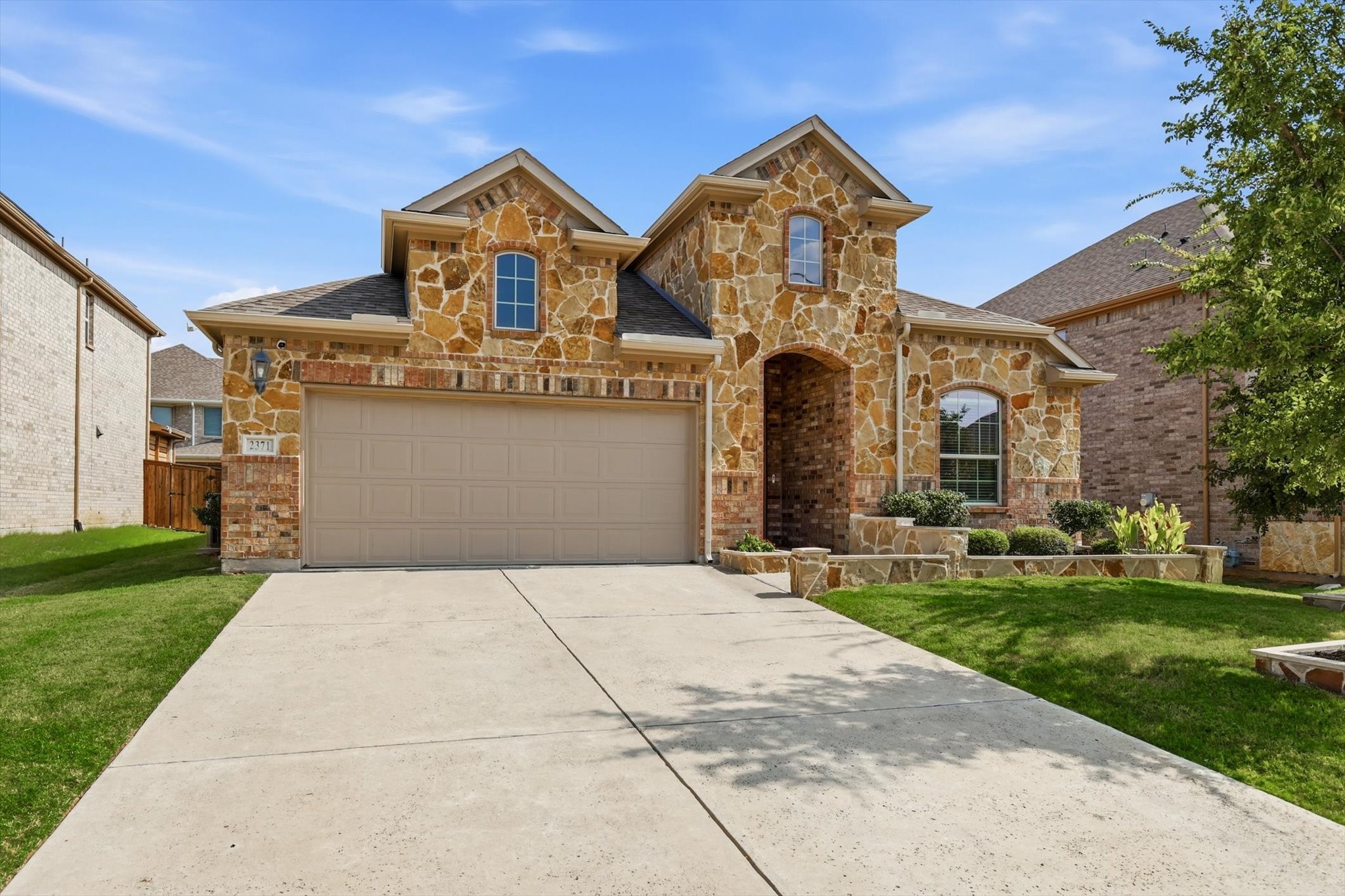 2371 Canary Grass Lane