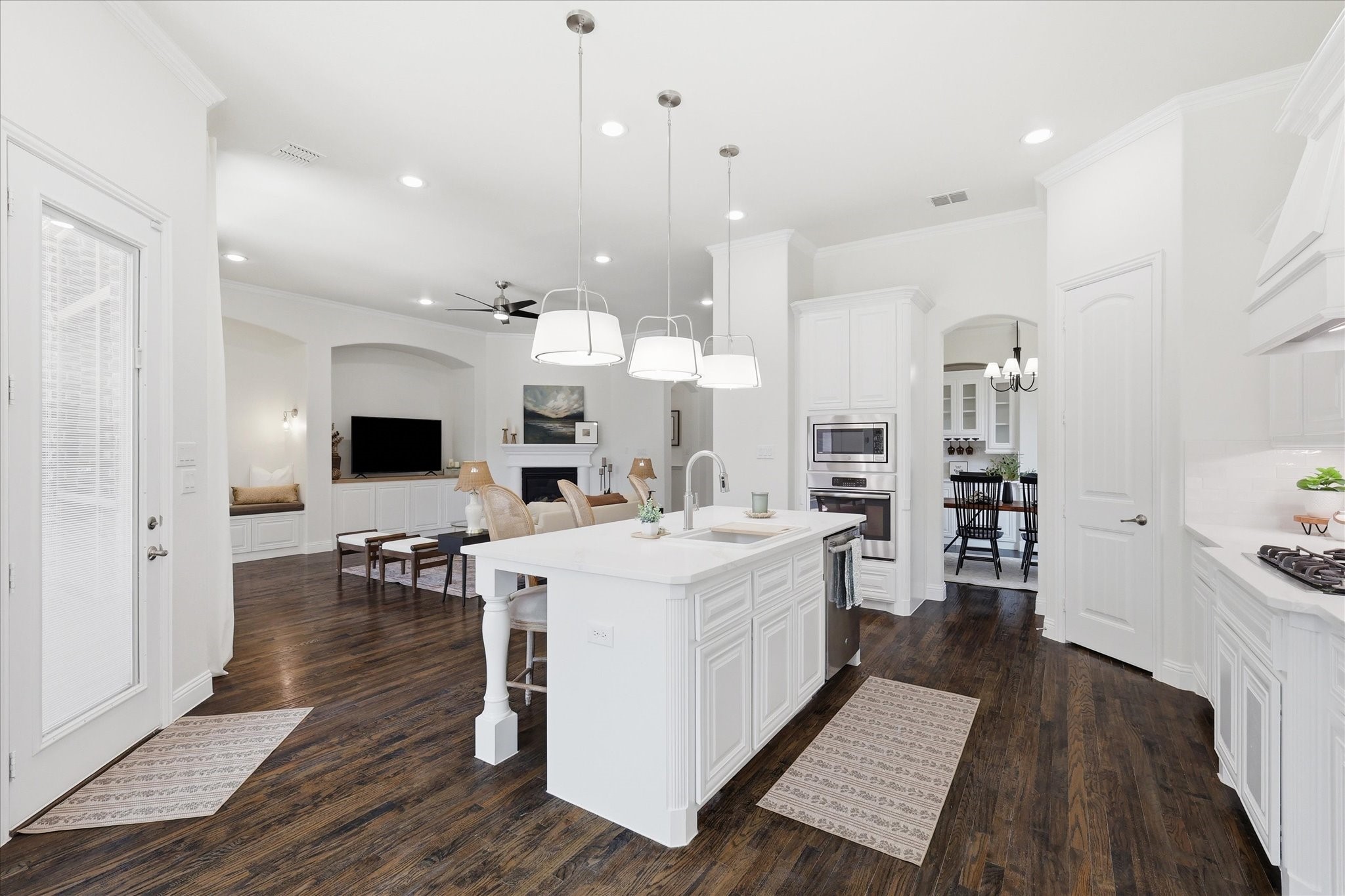 1120 Circle J Trail