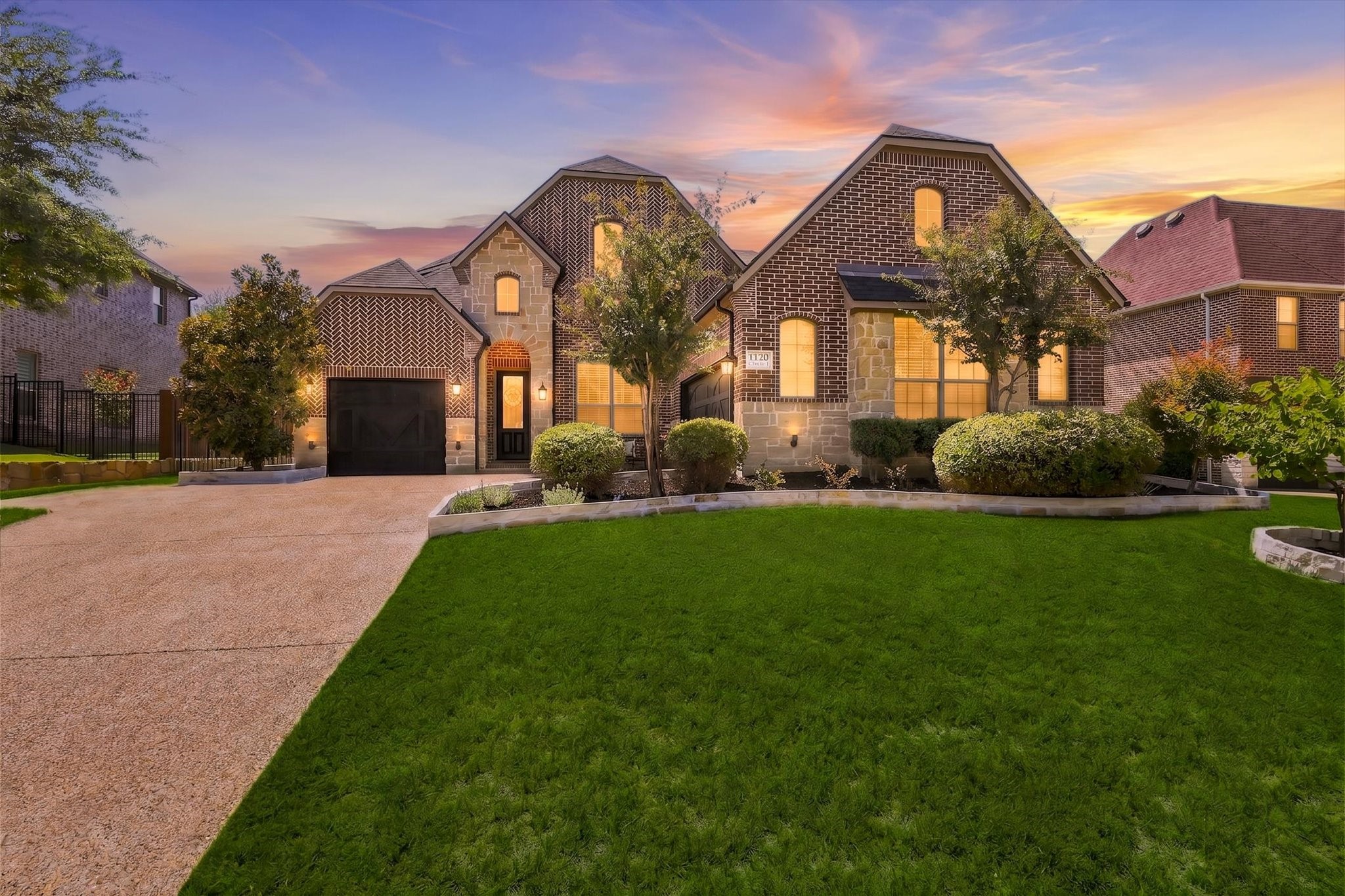 1120 Circle J Trail