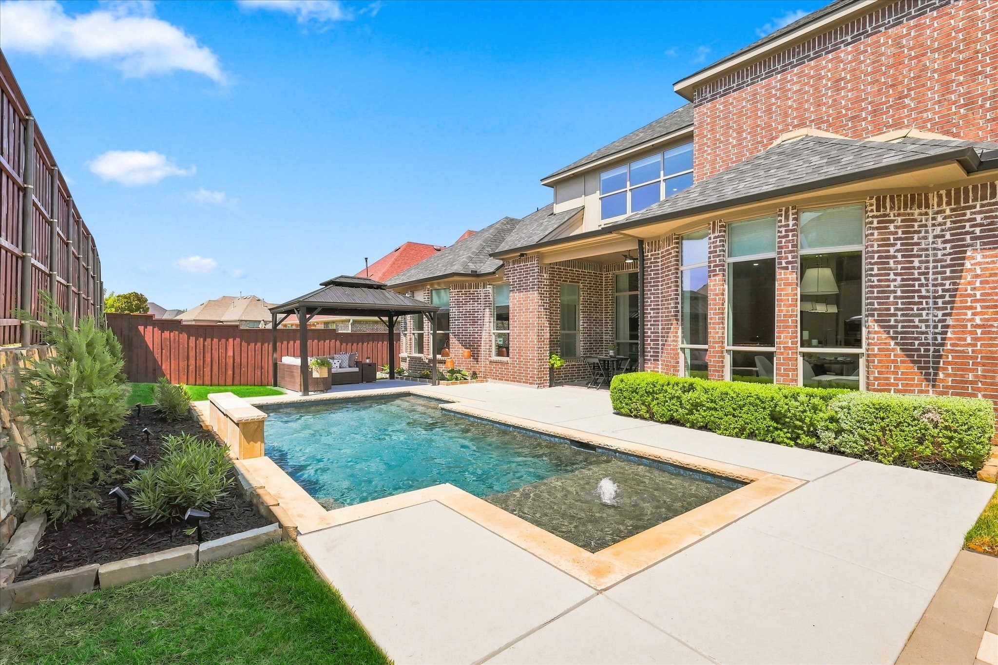 1120 Circle J Trail