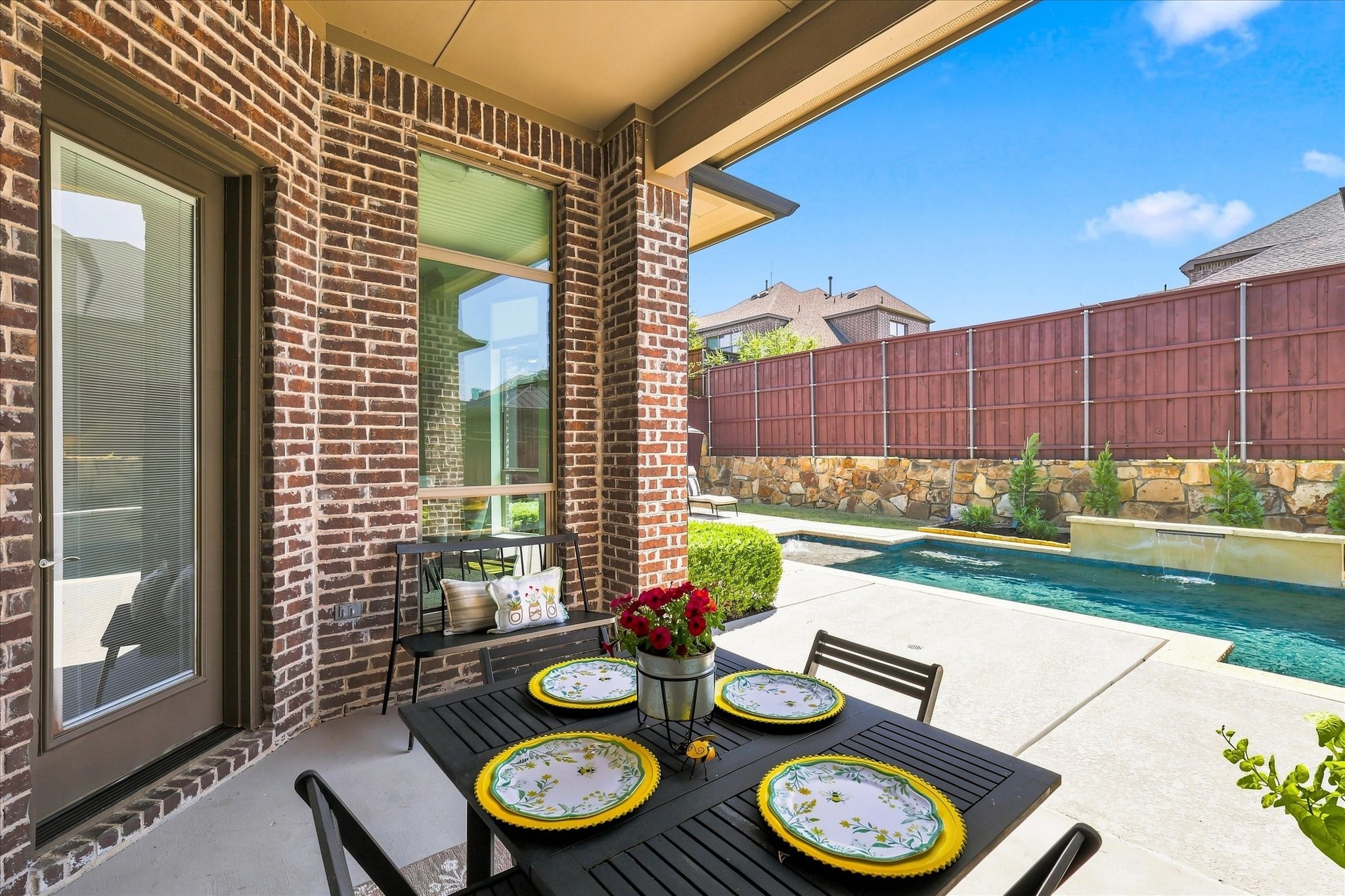1120 Circle J Trail