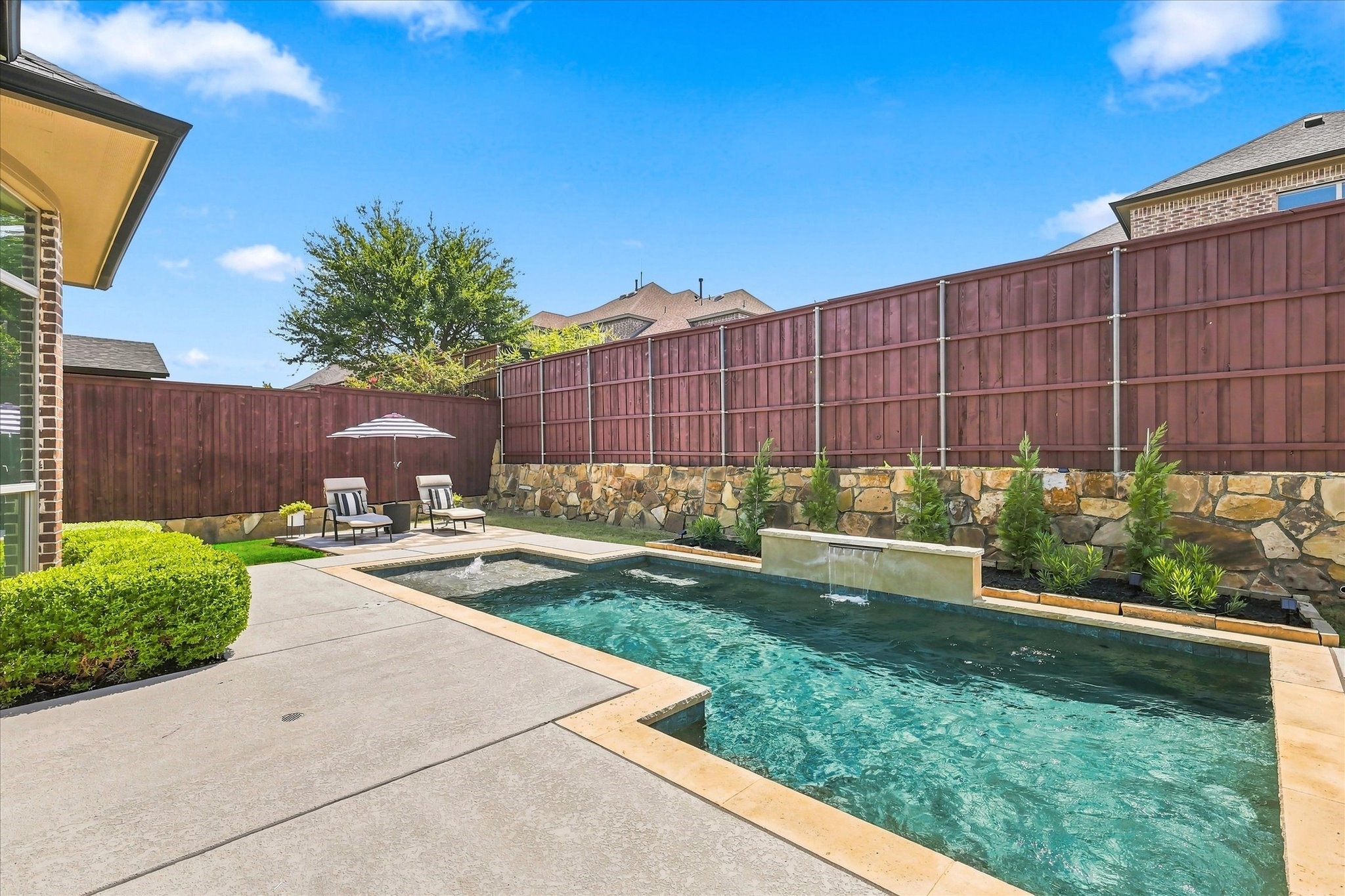 1120 Circle J Trail