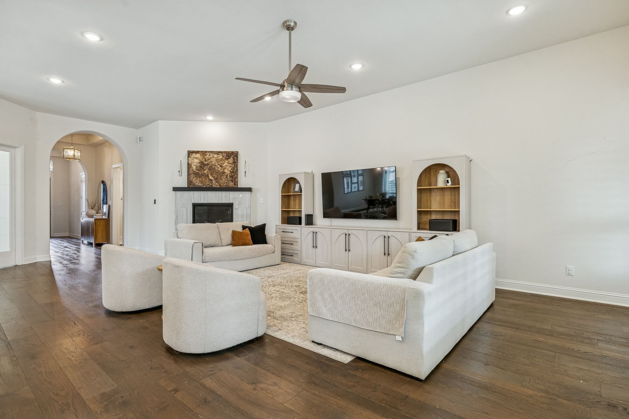 4211 Dewberry Lane