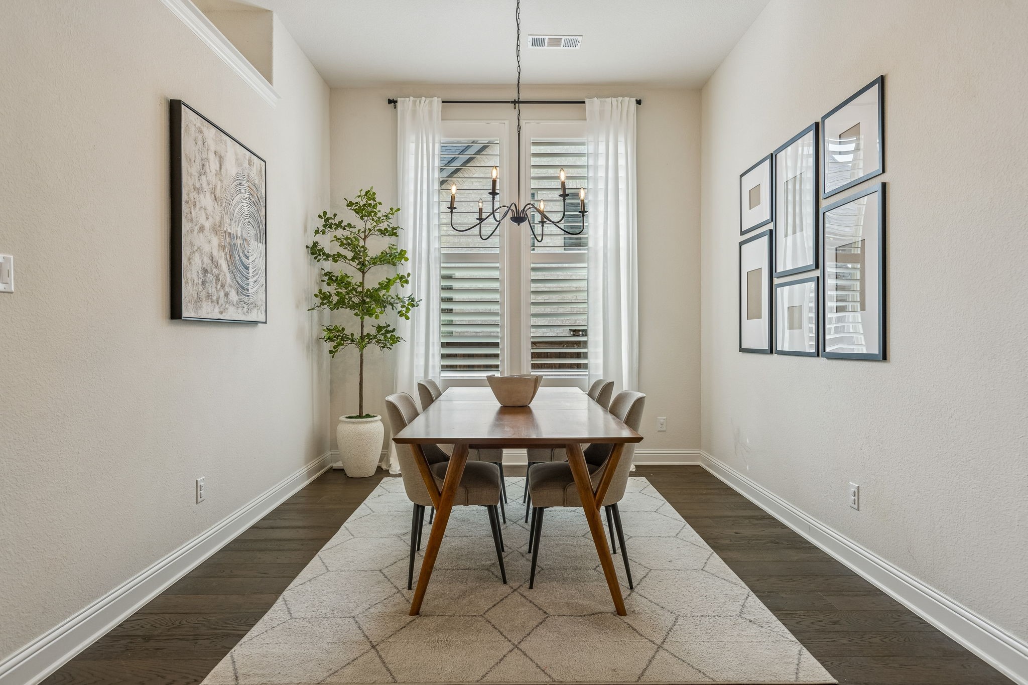 4211 Dewberry Lane
